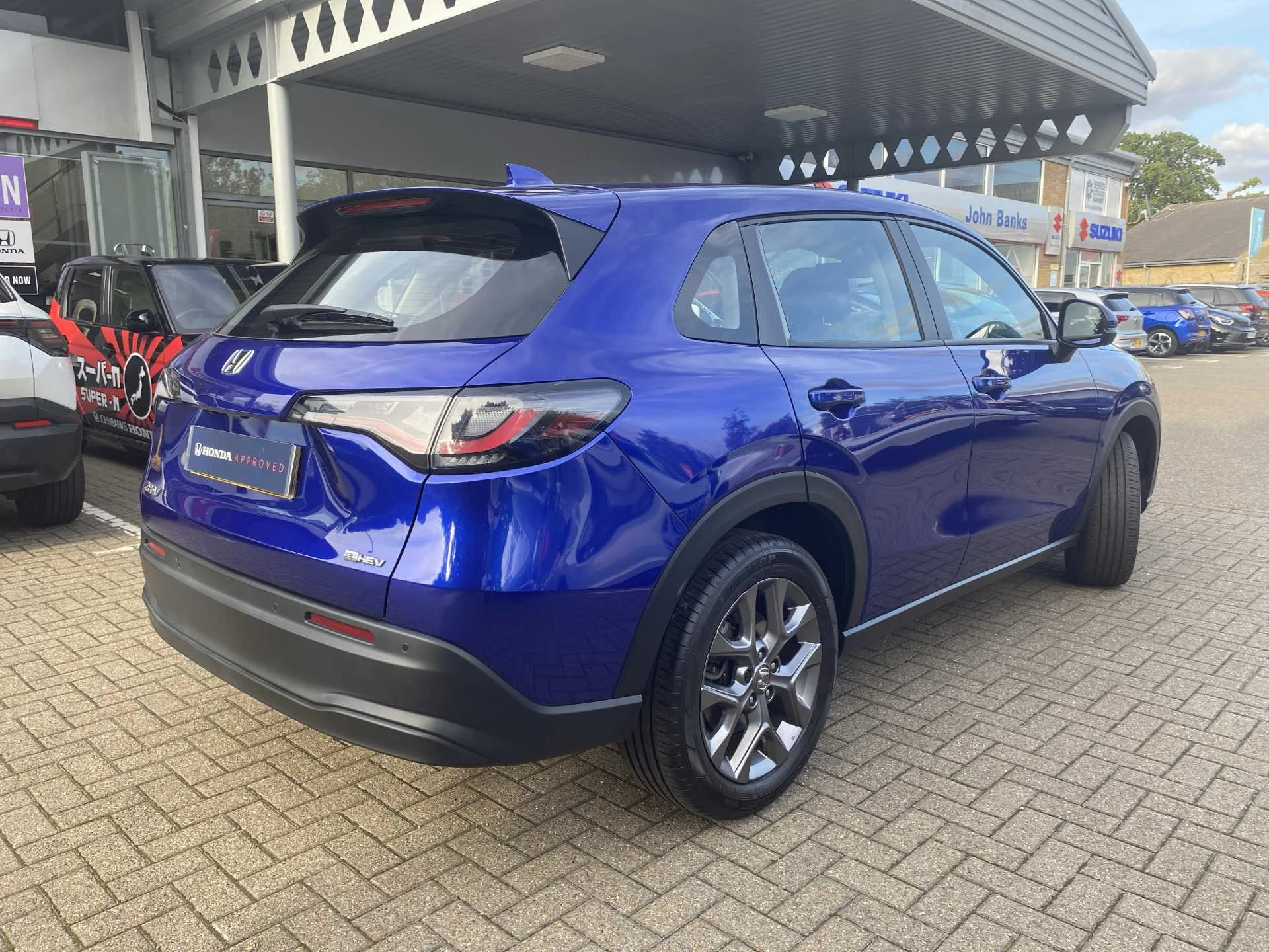 Vehicle image 7