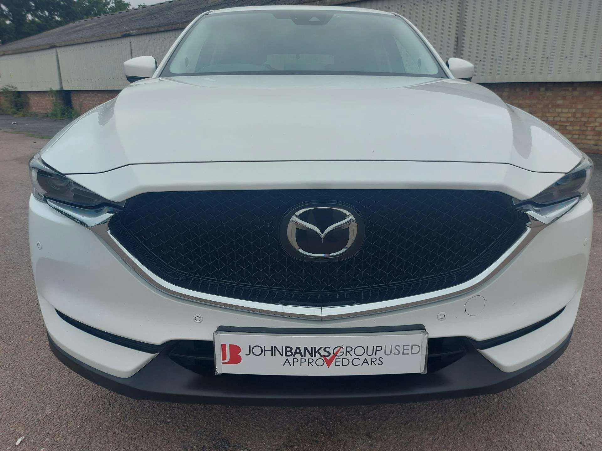 Vehicle image 6