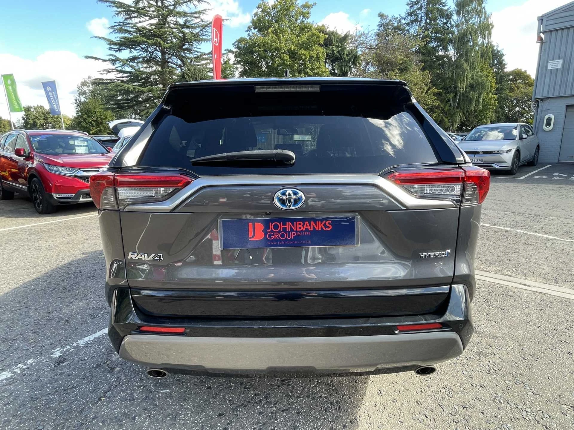 Vehicle image 7