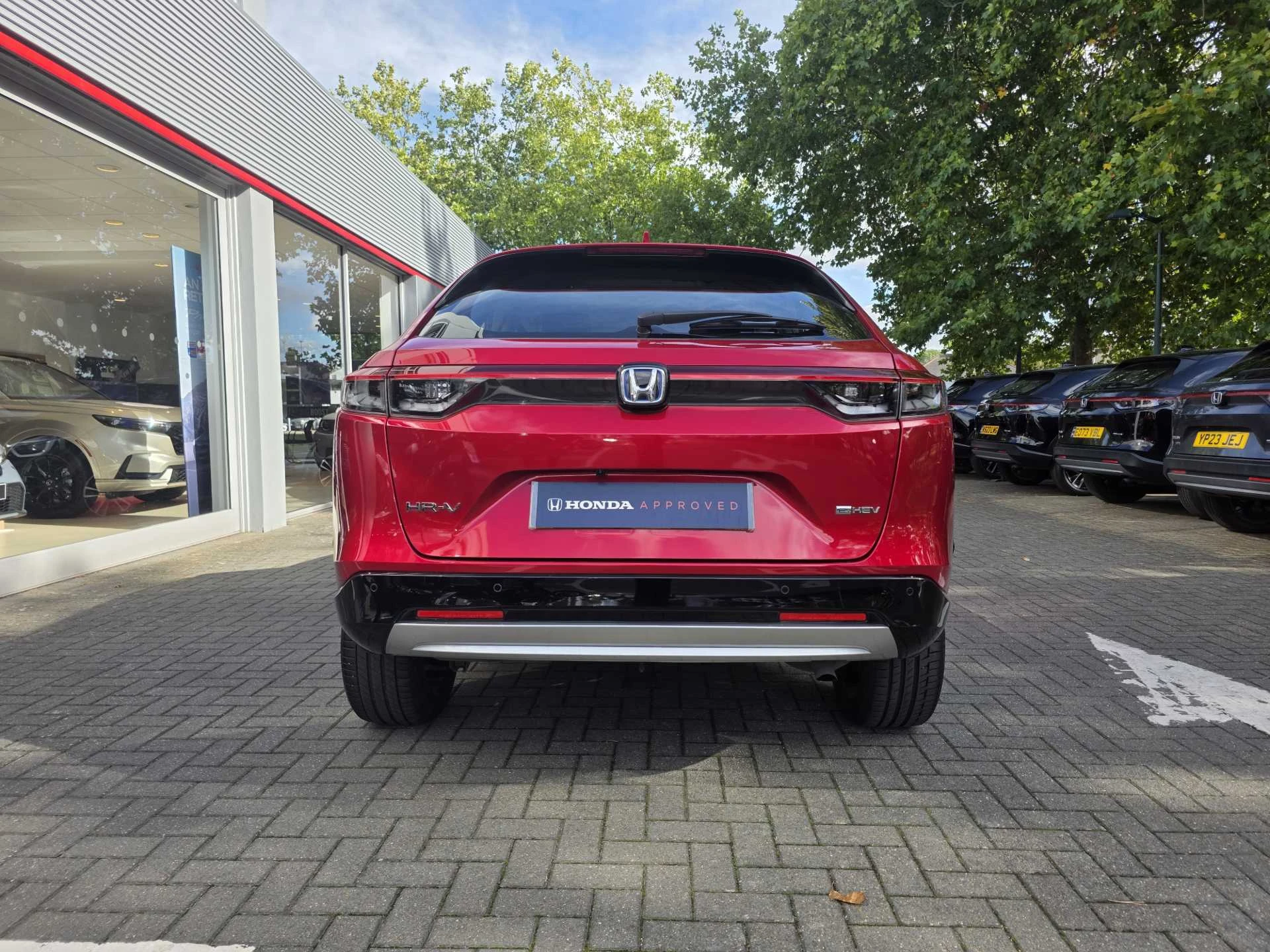 Vehicle image 7