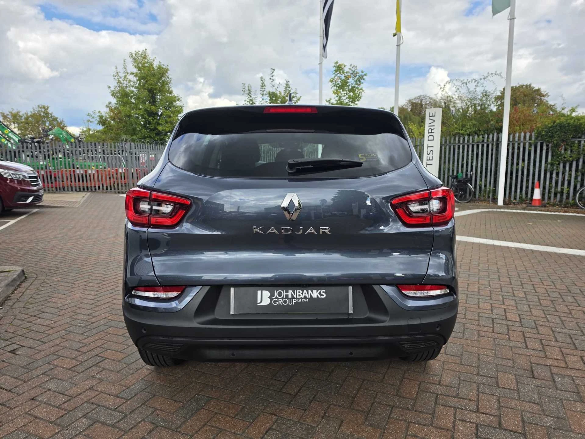 Vehicle image 3