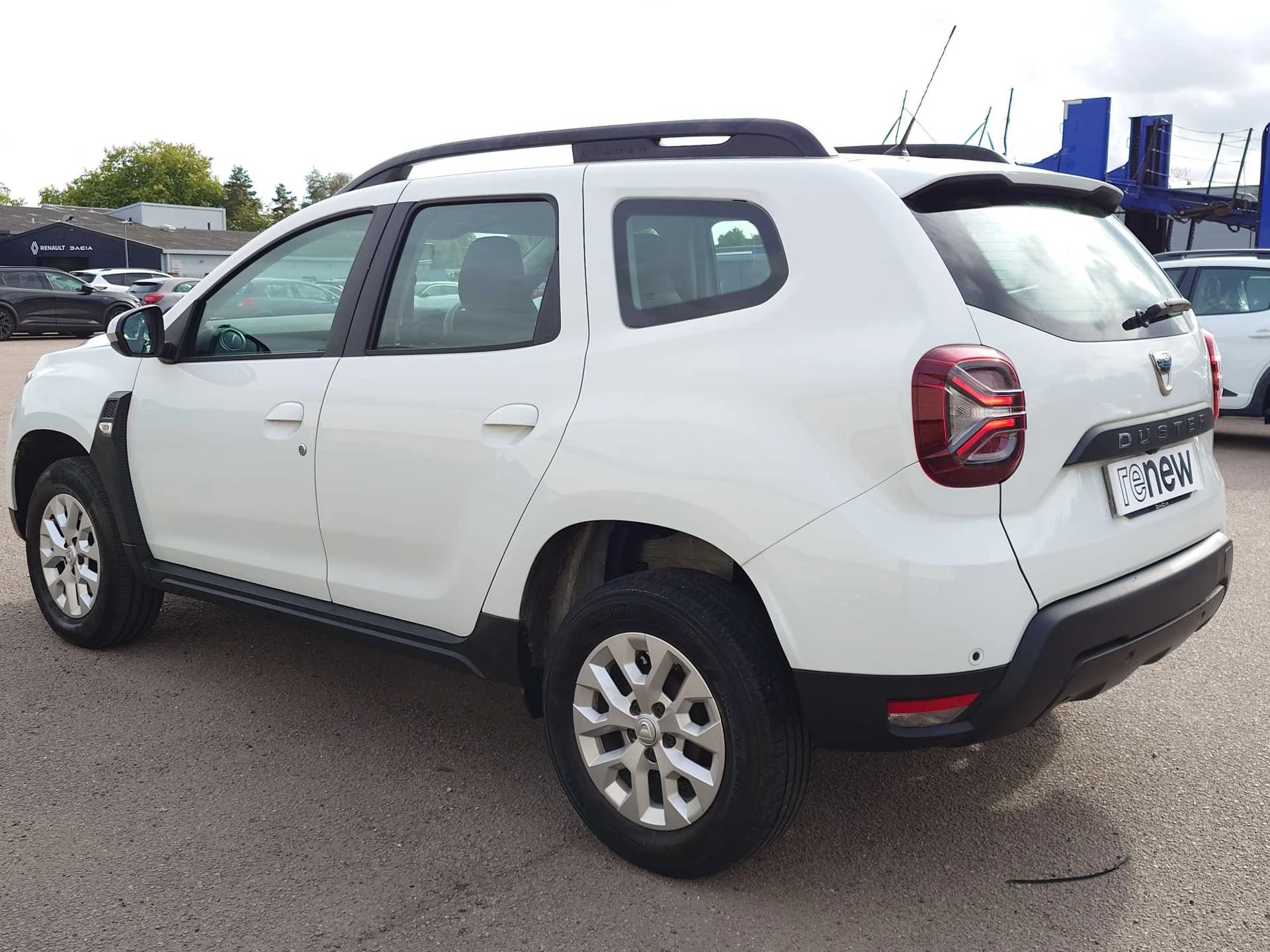 Vehicle image 3