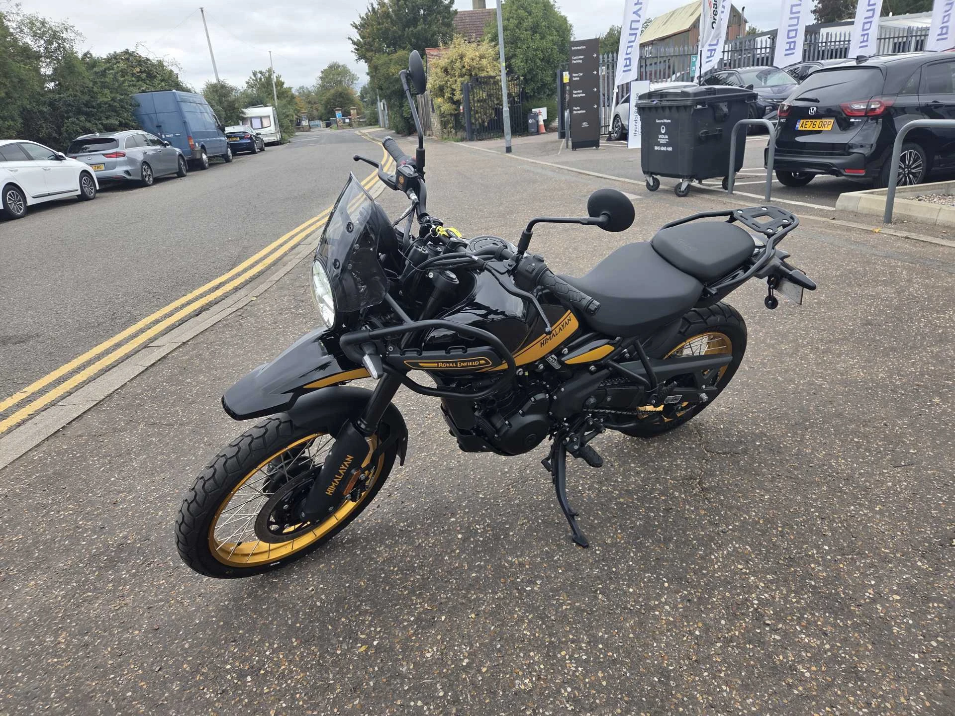 Vehicle image 7