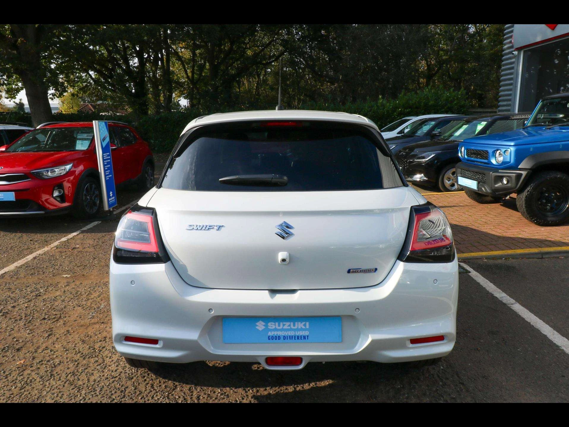 Vehicle image 5