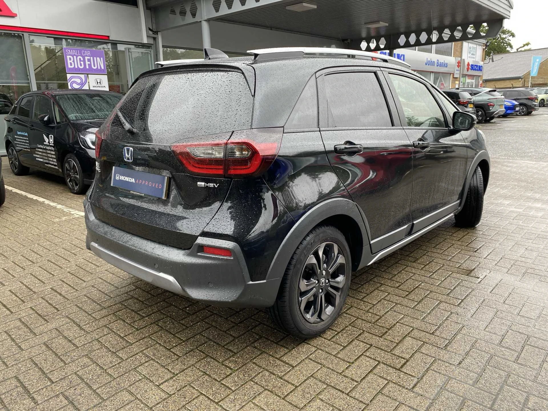 Vehicle image 7