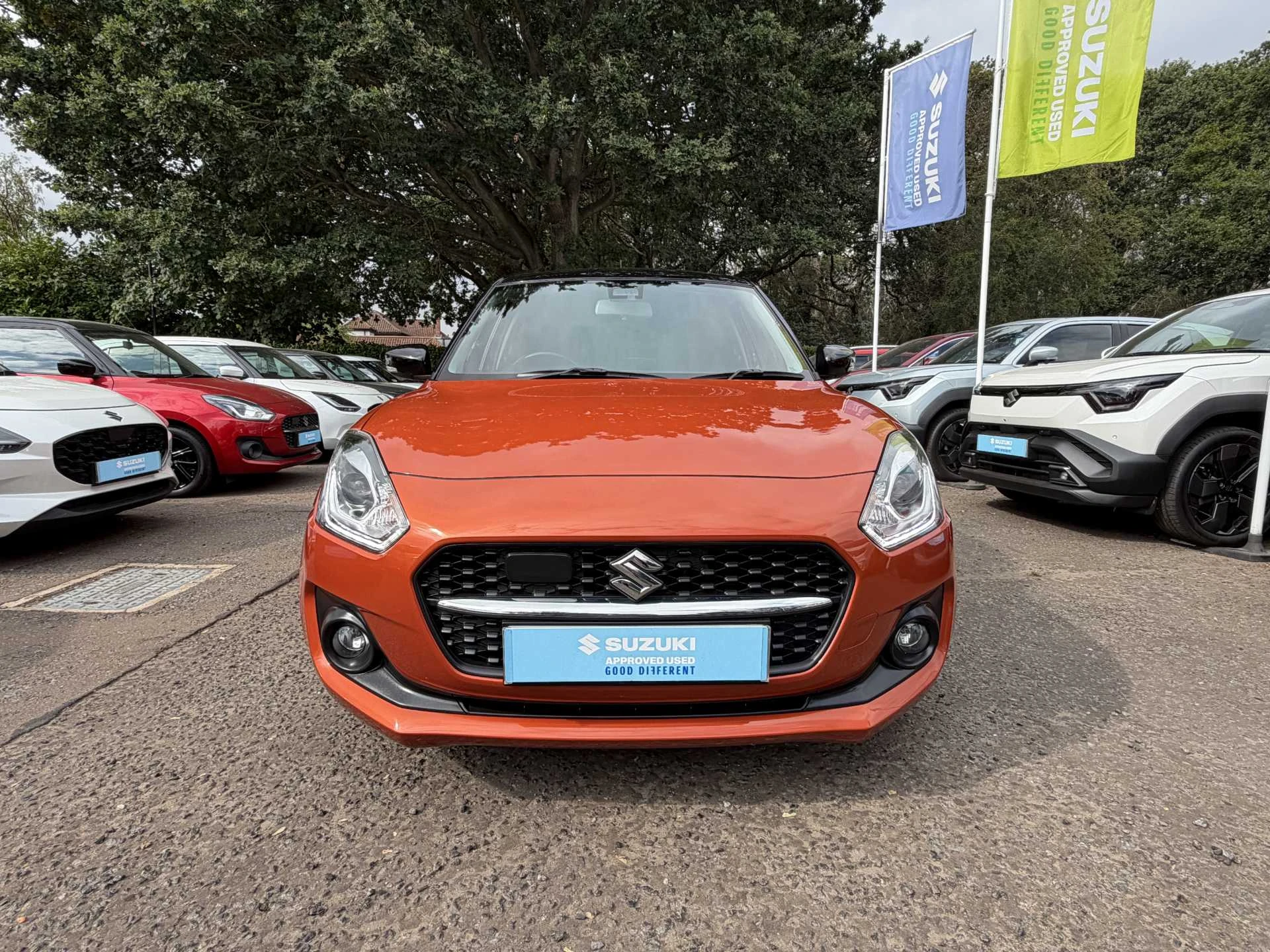 Vehicle image 6