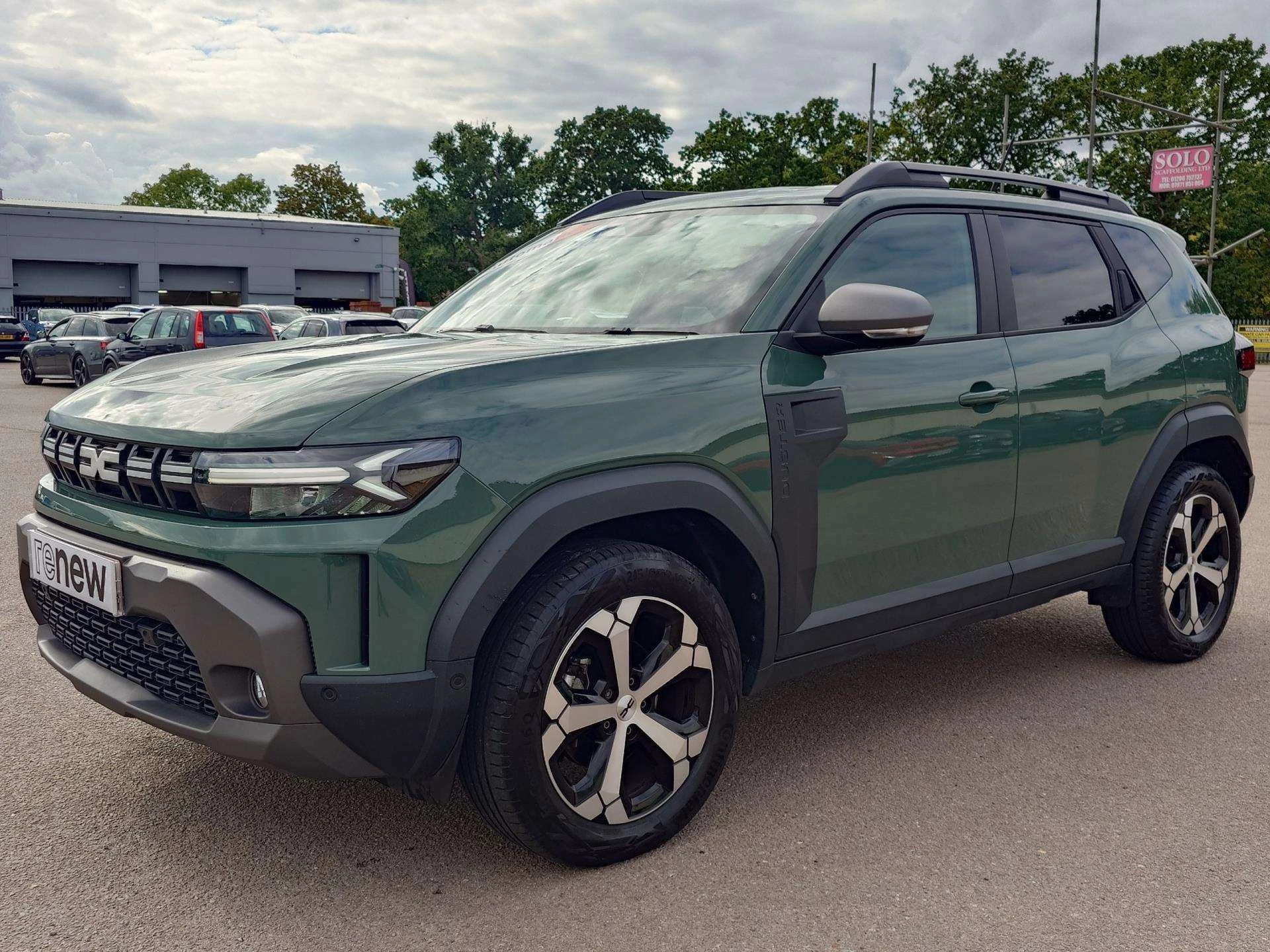 Vehicle image 4