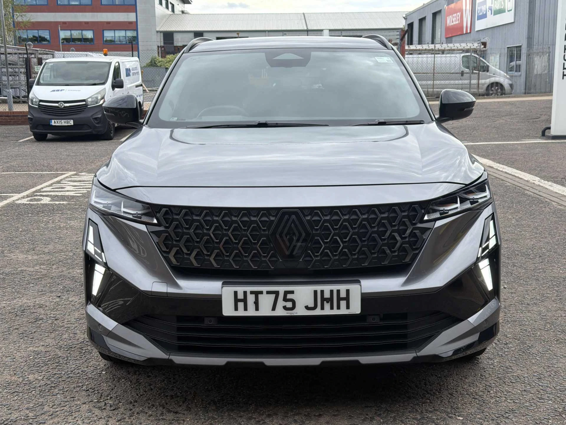Vehicle image 6