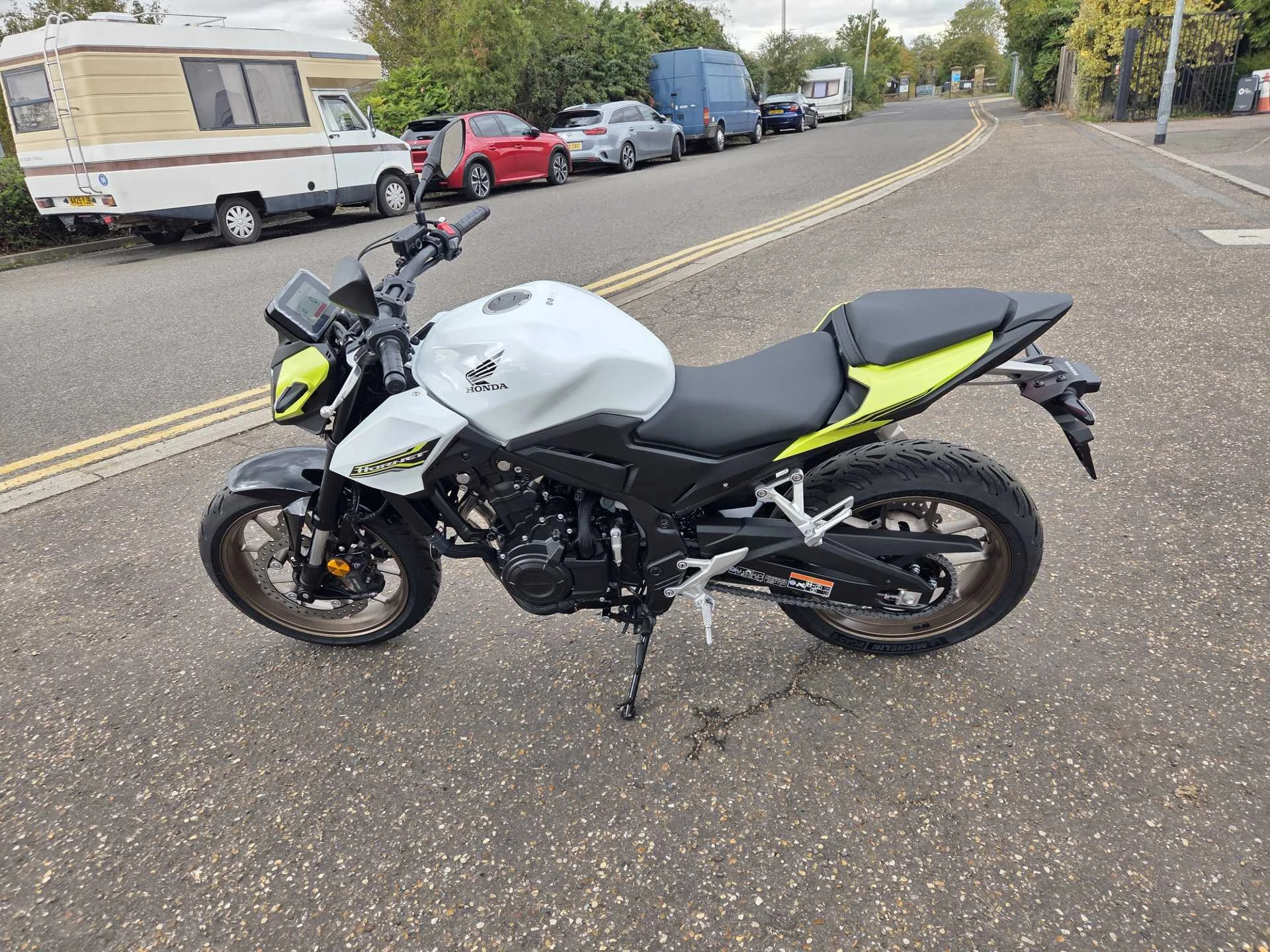 Vehicle image 6