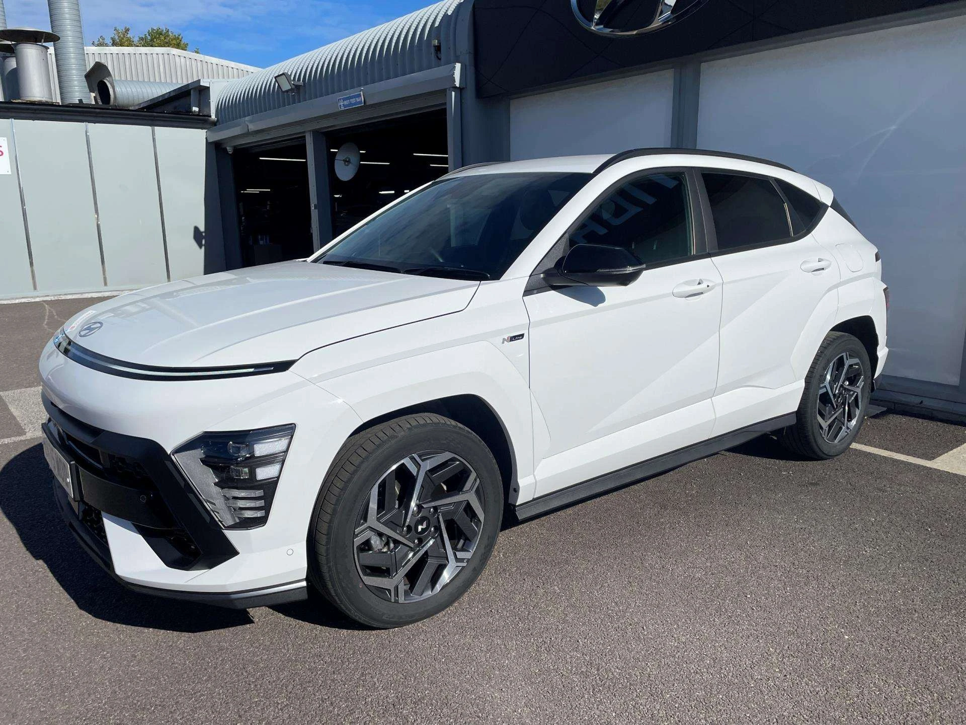 Vehicle image 6