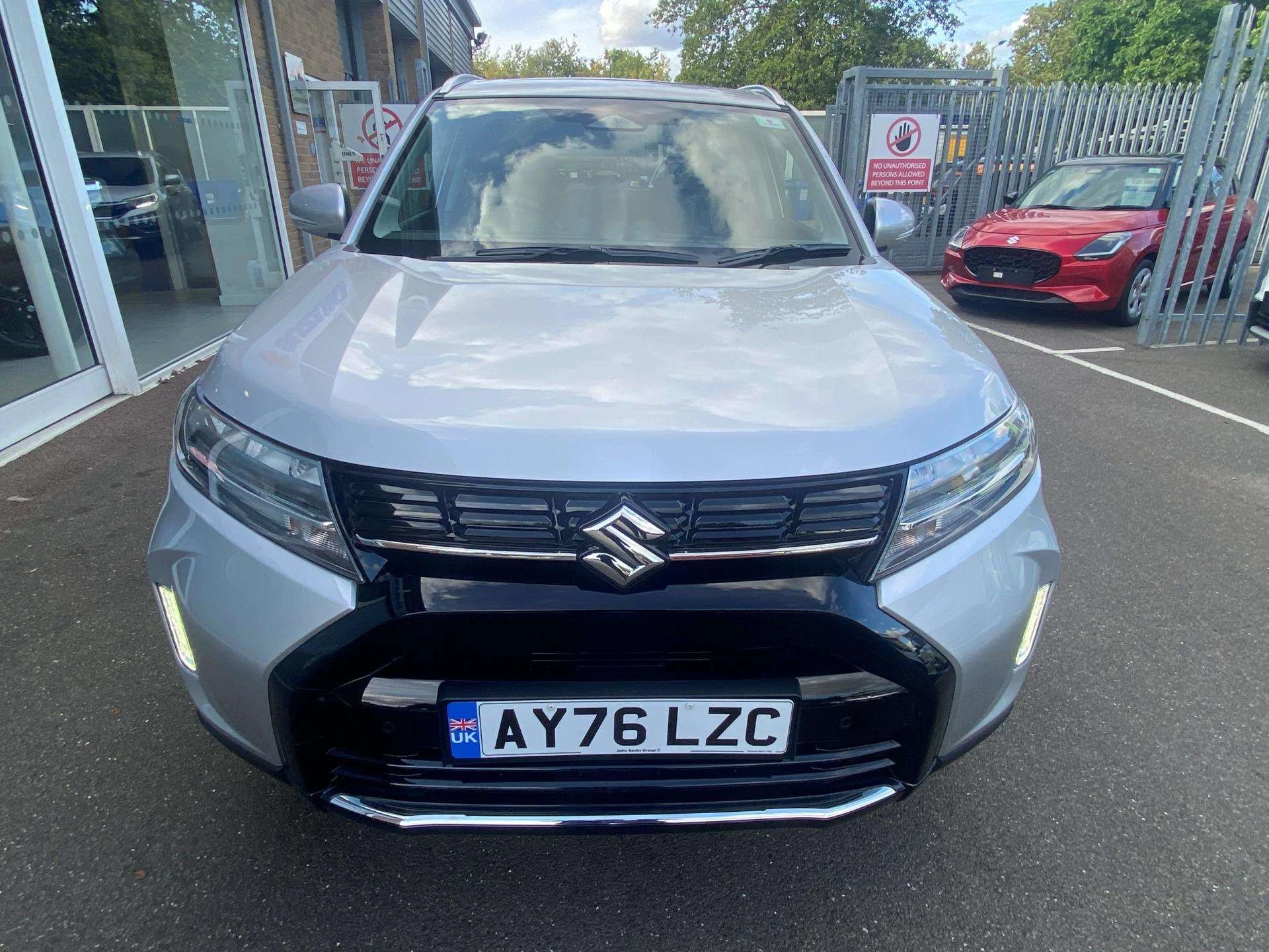Vehicle image 4