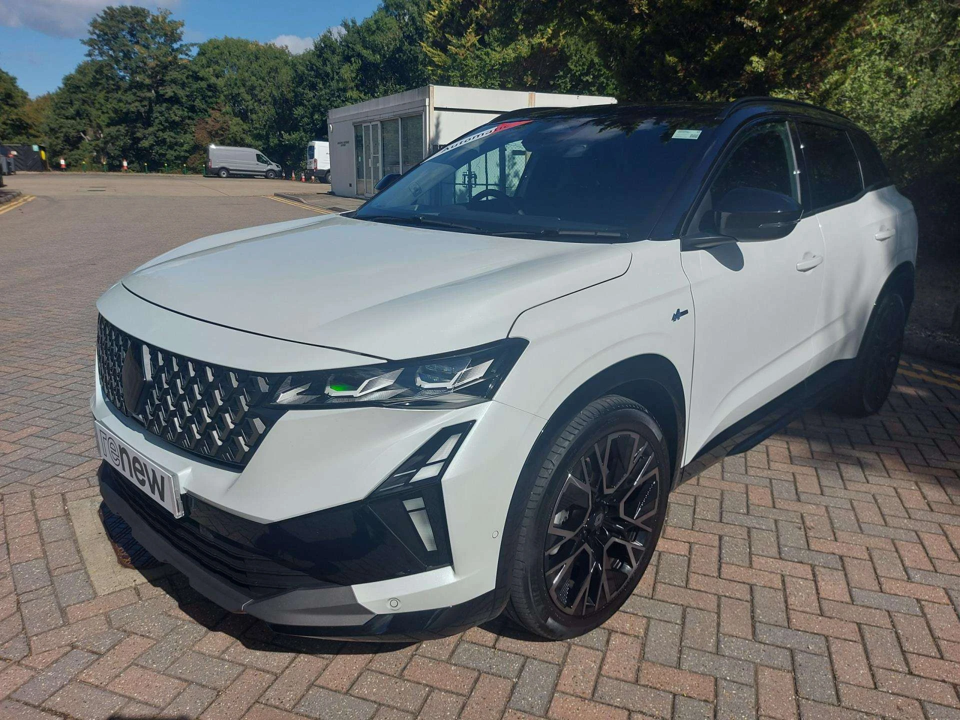 Vehicle image 3