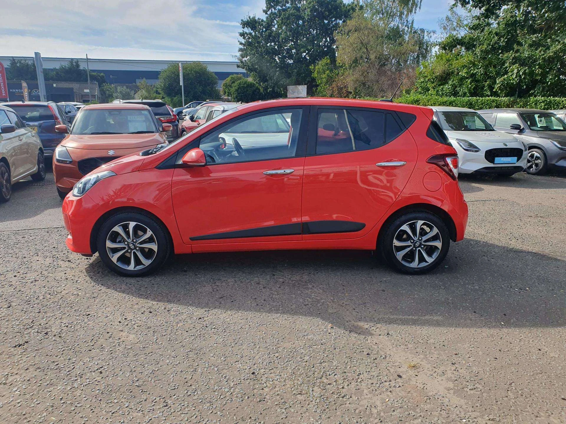 Vehicle image 4