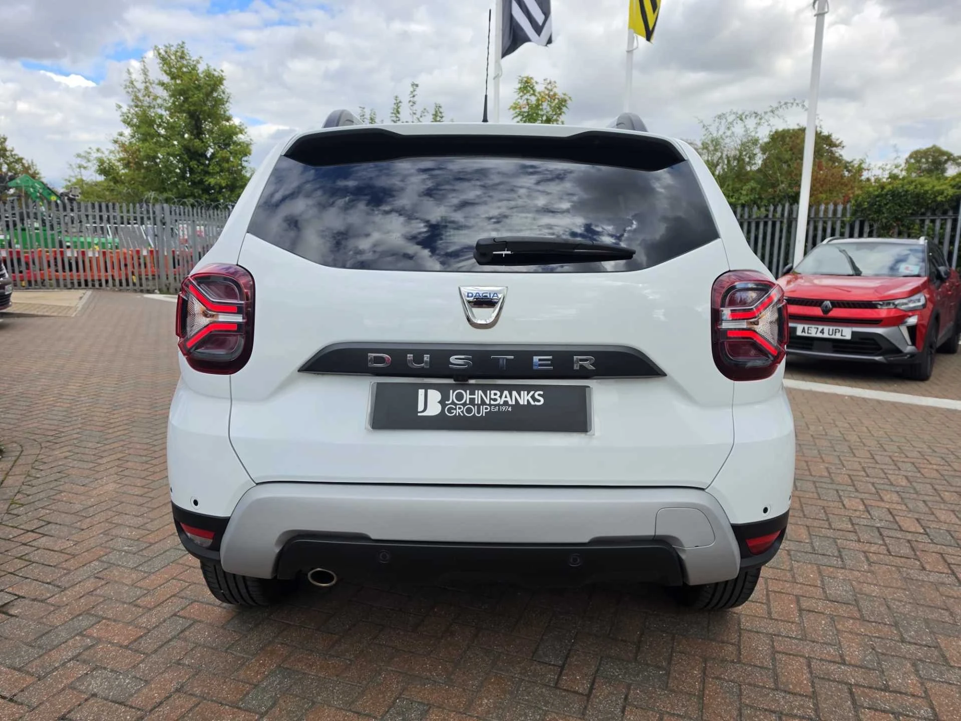 Vehicle image 3