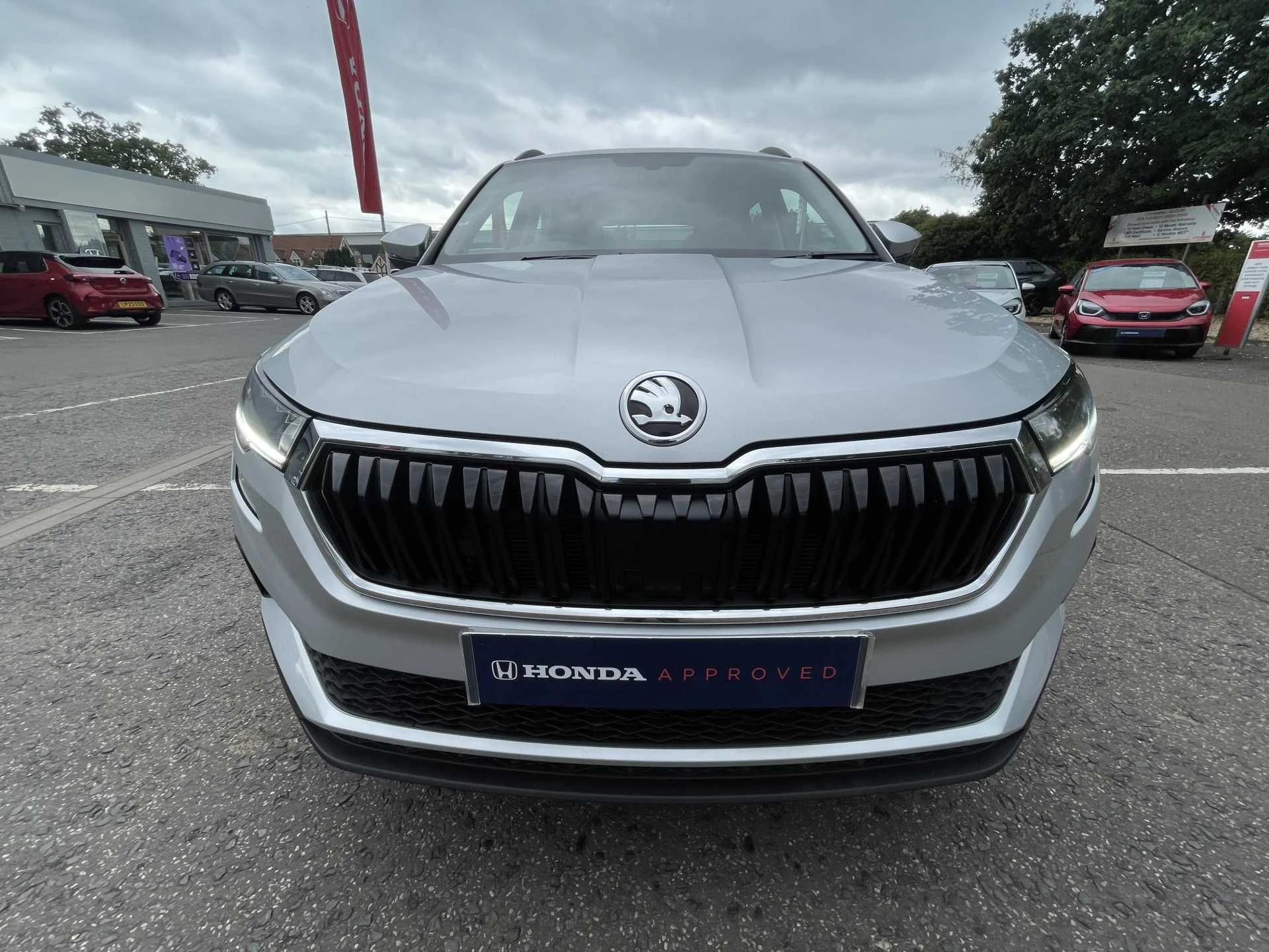 Vehicle image 6
