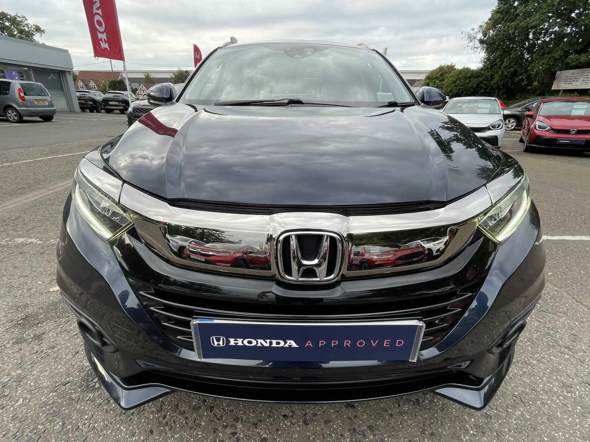 Vehicle image 6
