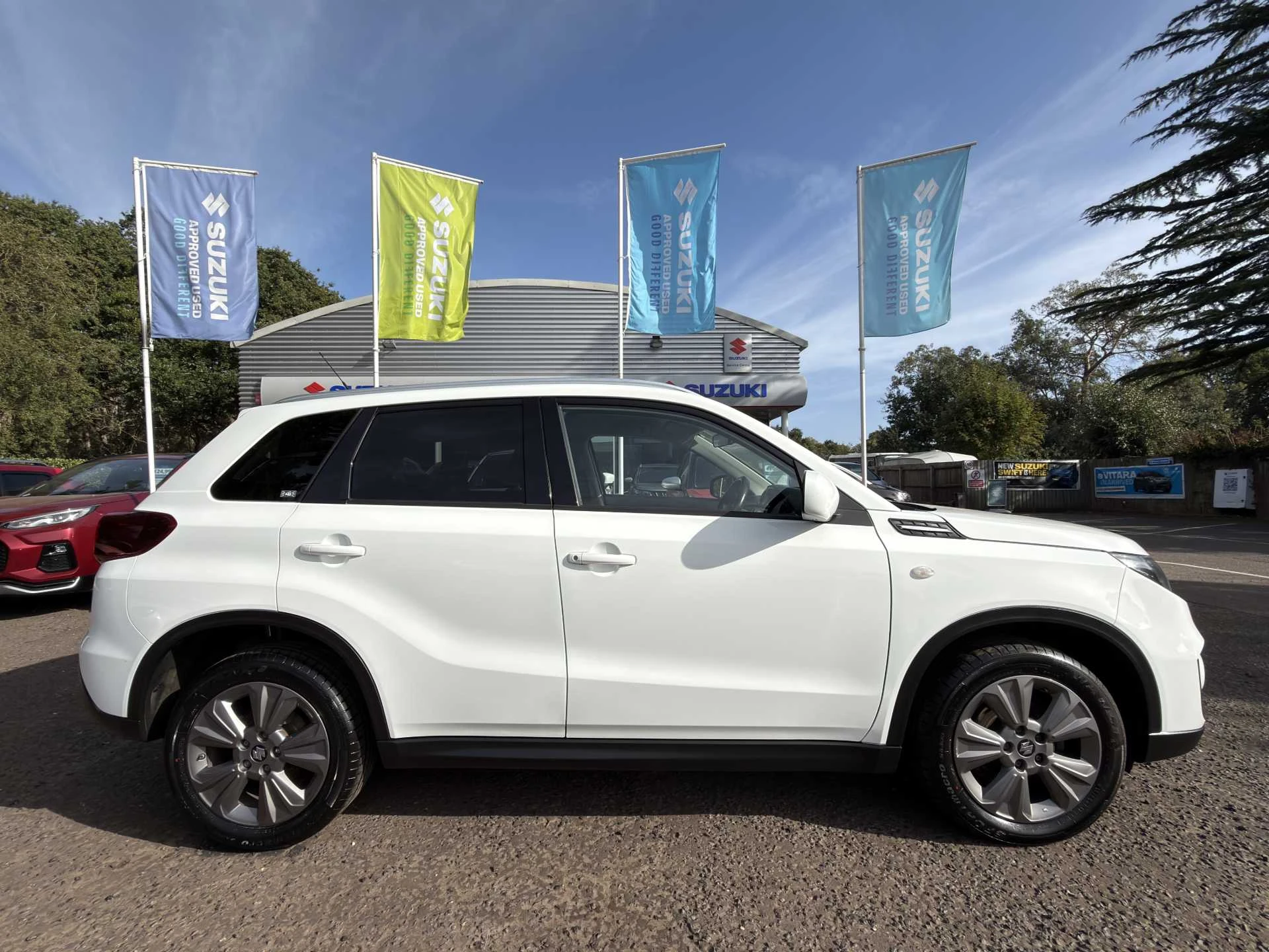 Vehicle image 5