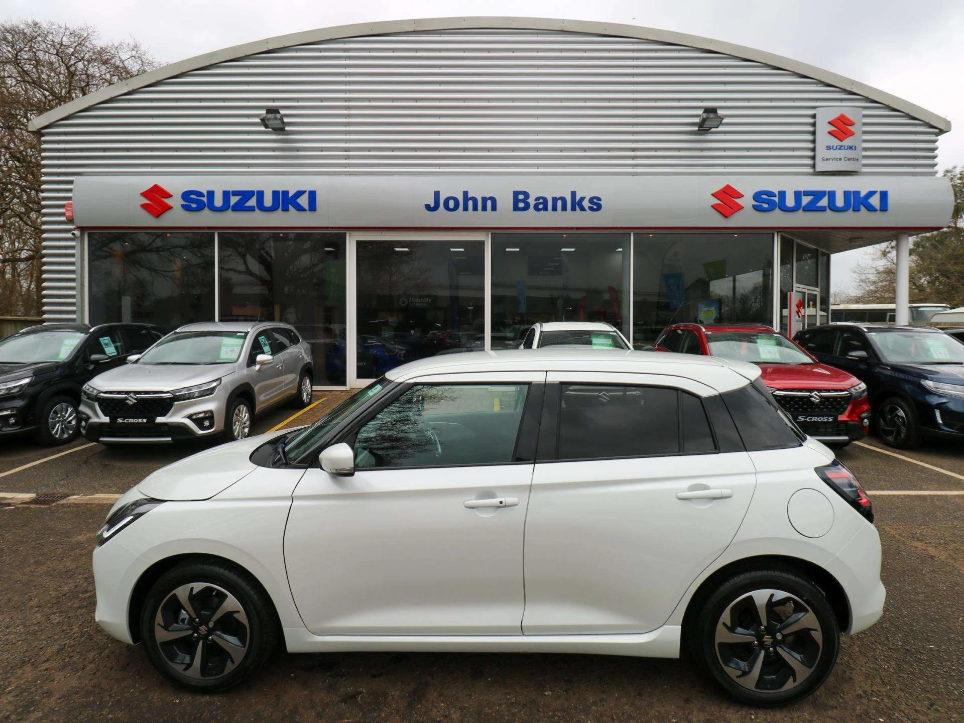 Vehicle image 7