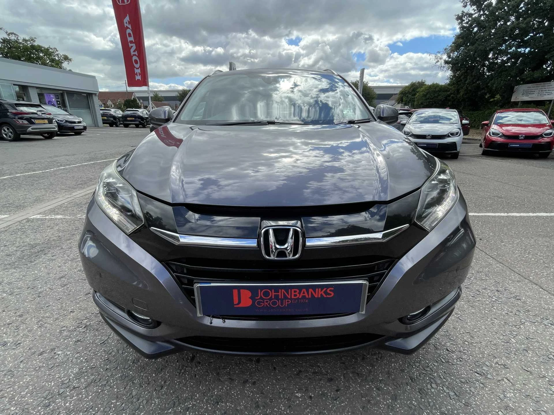 Vehicle image 6
