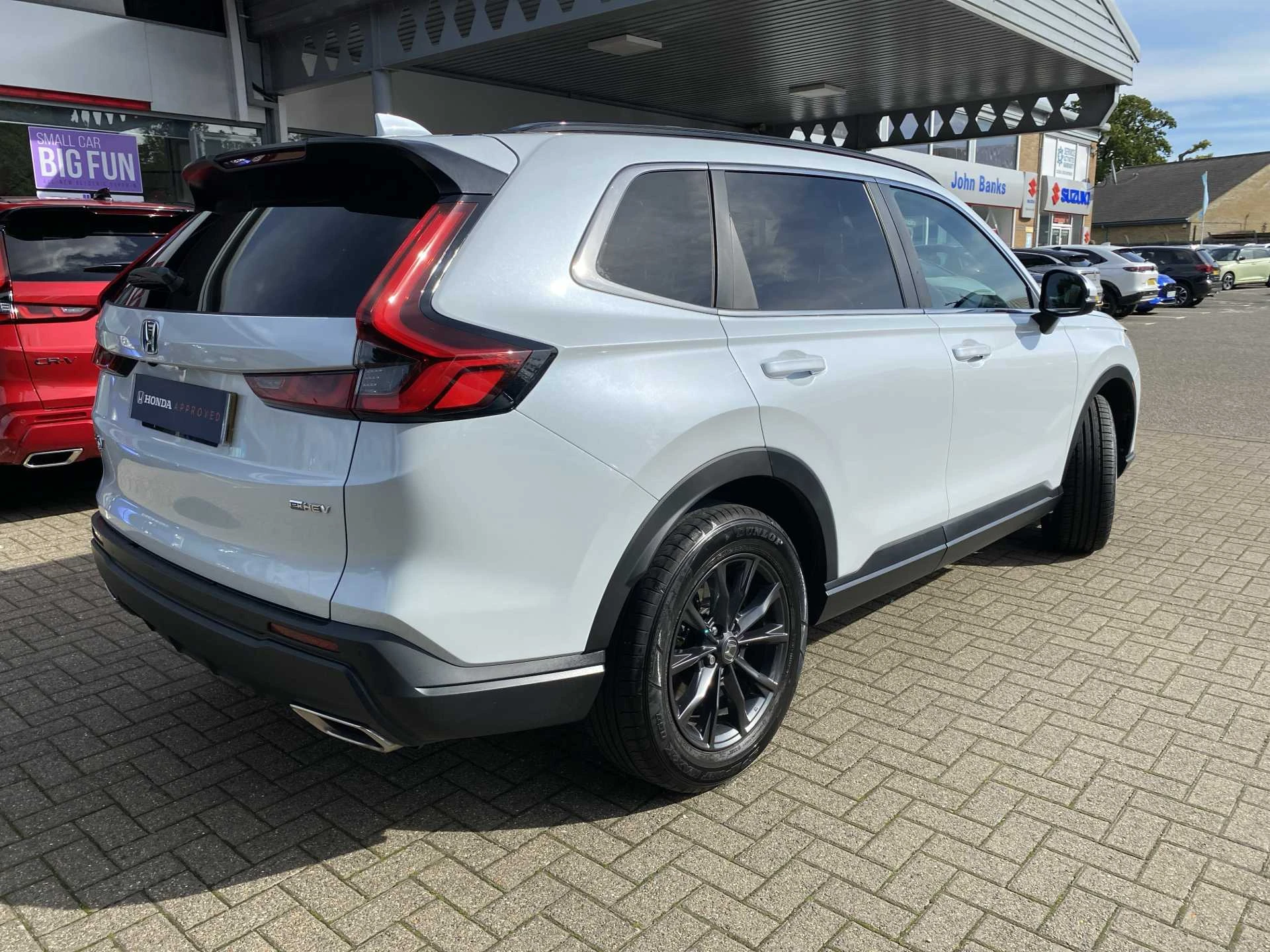 Vehicle image 7