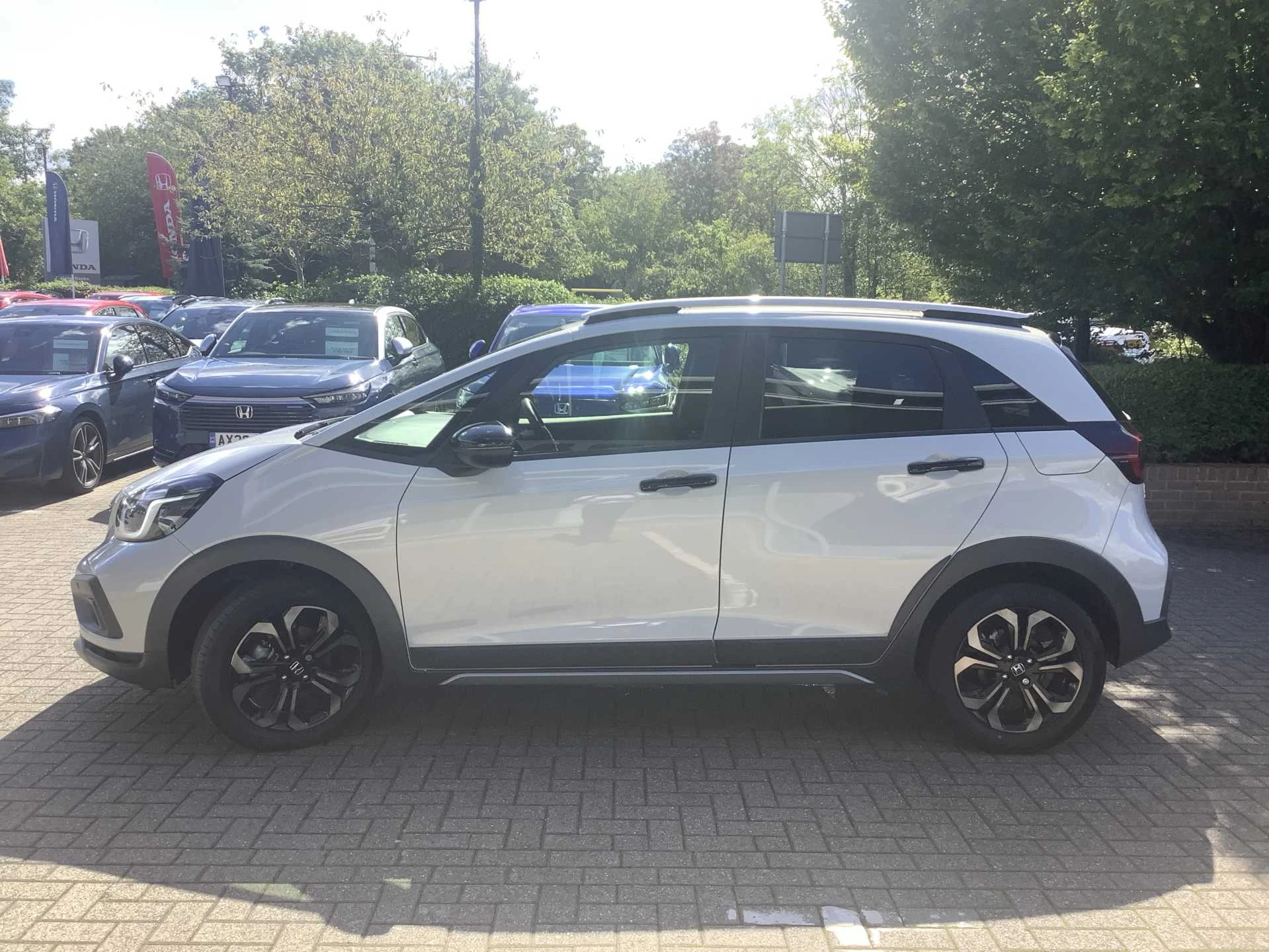 Vehicle image 4