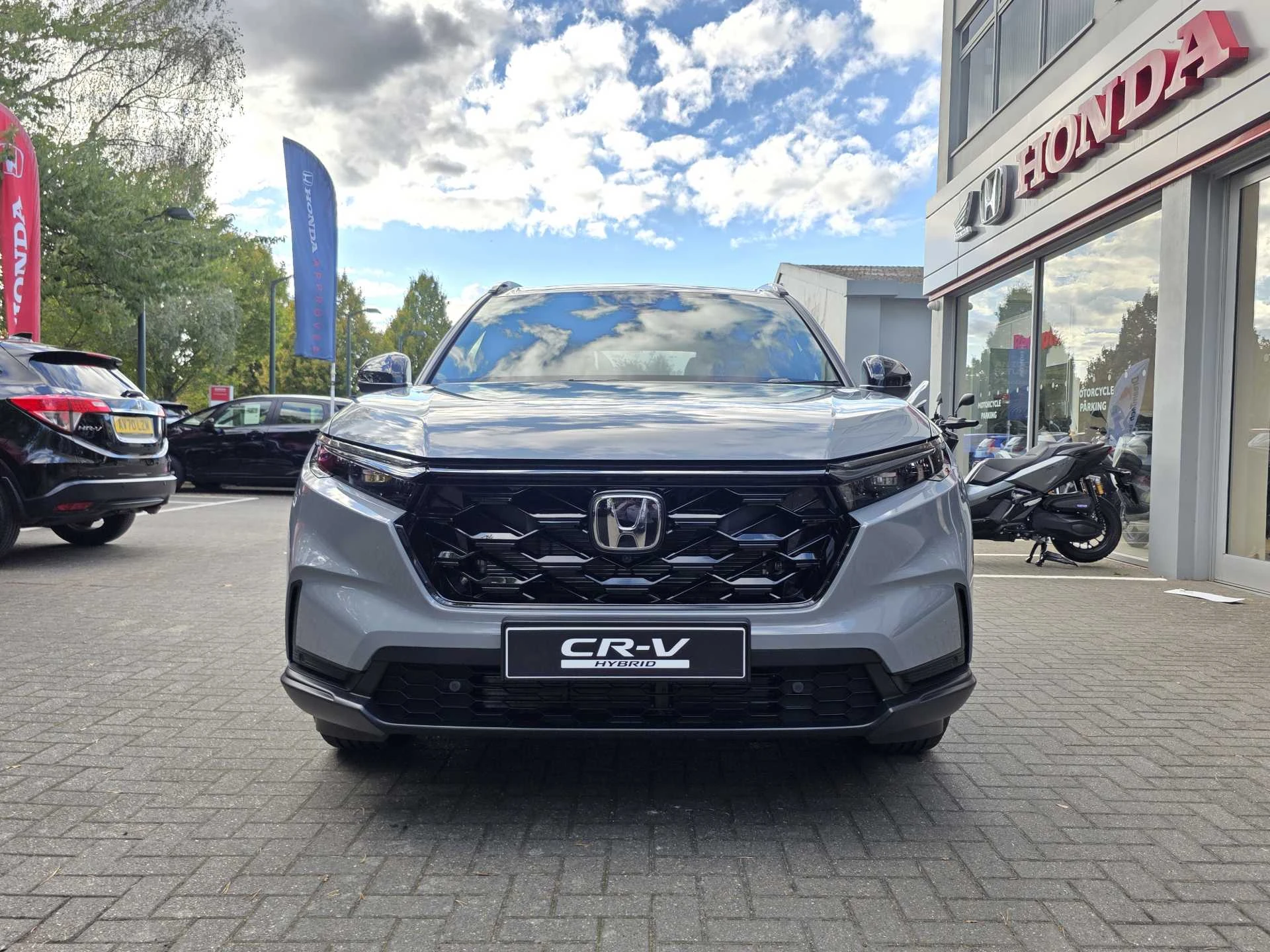 Vehicle image 6