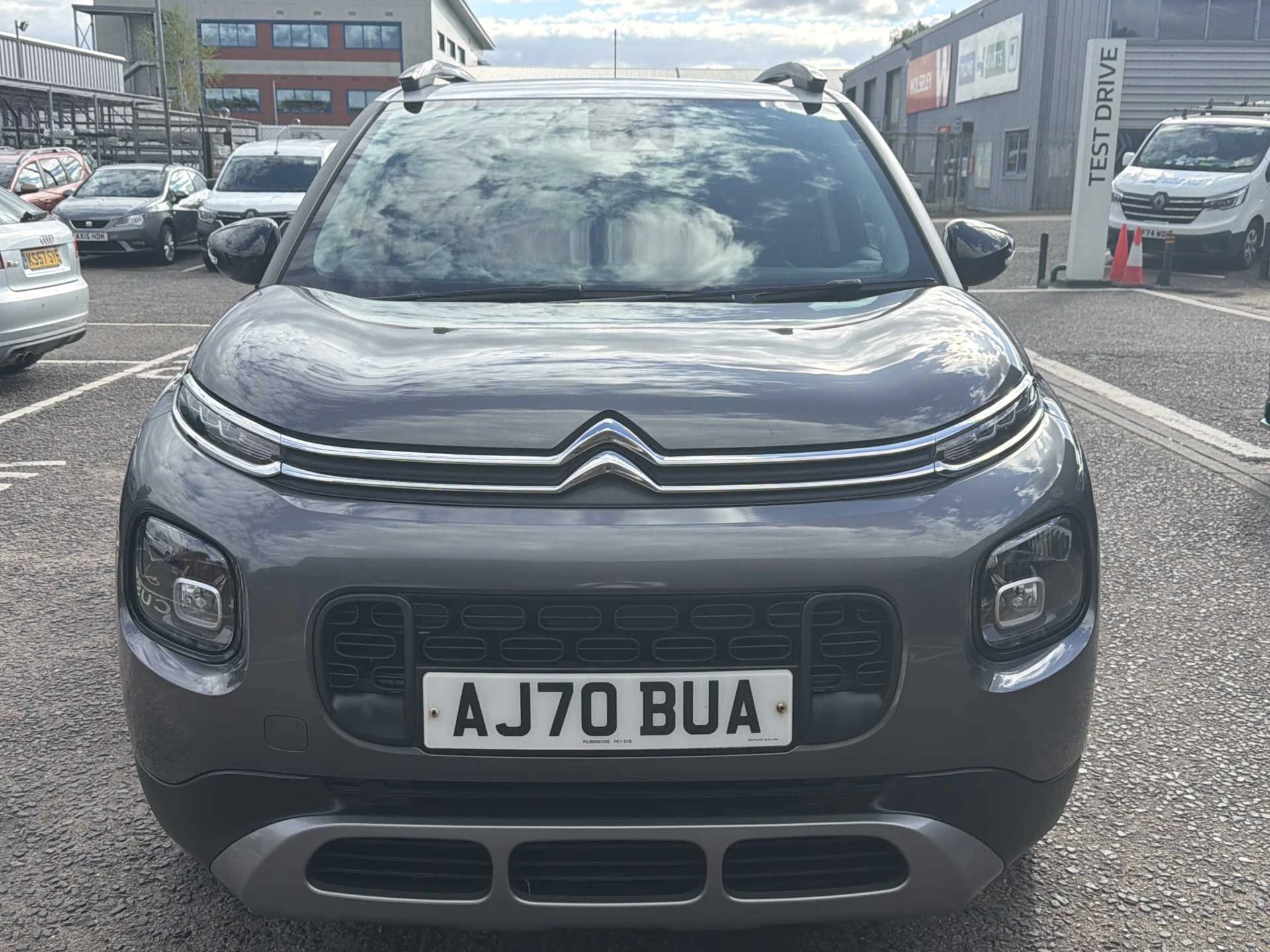 Vehicle image 6