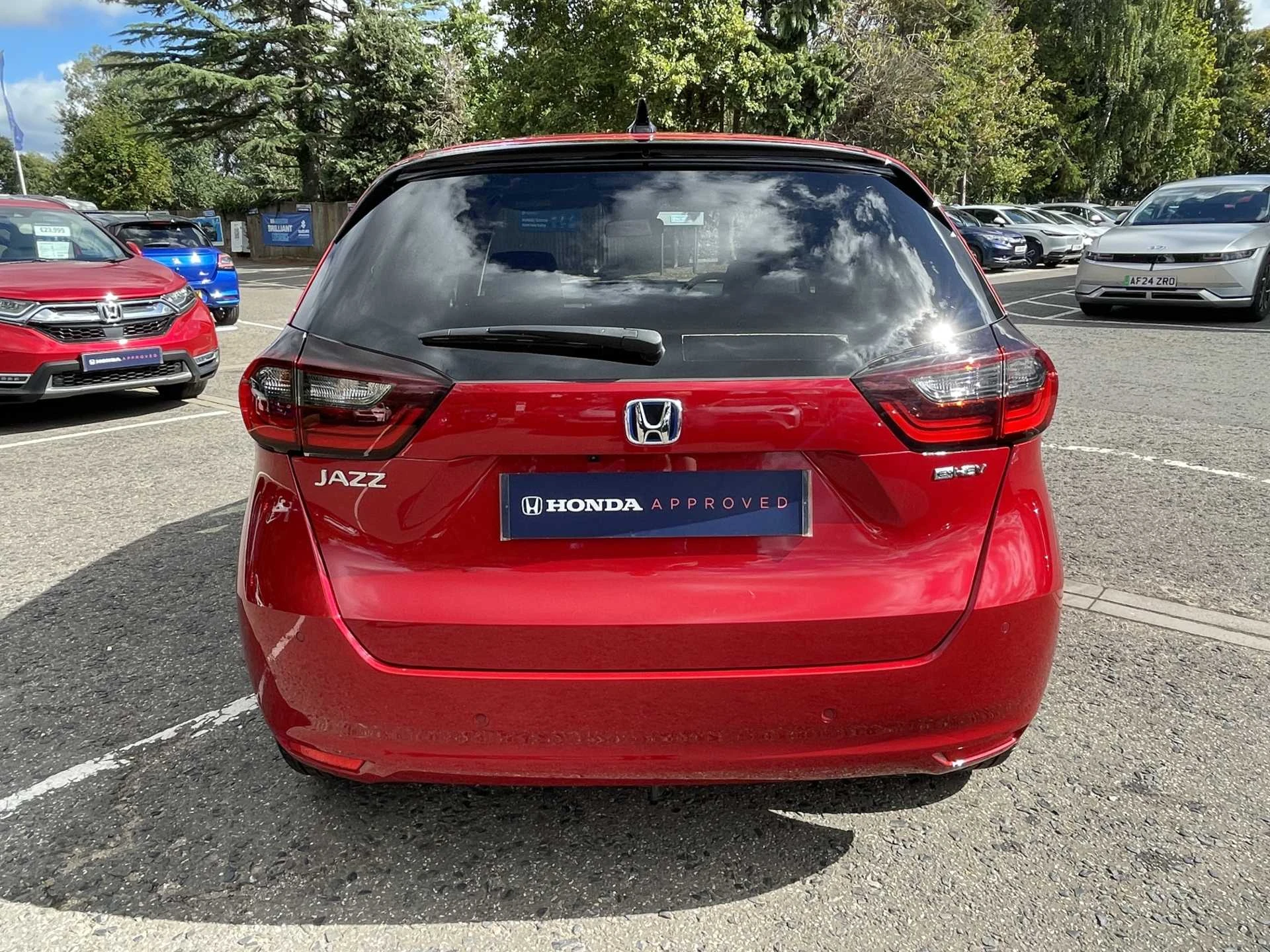 Vehicle image 7