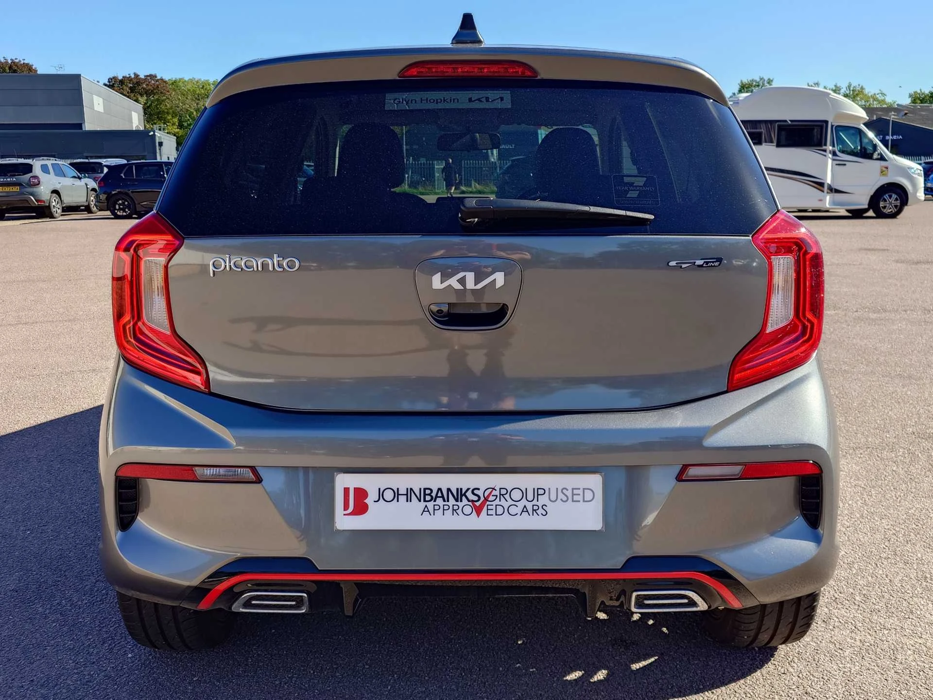 Vehicle image 7