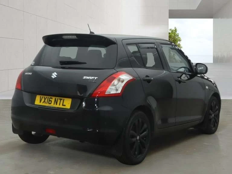 Vehicle image 4