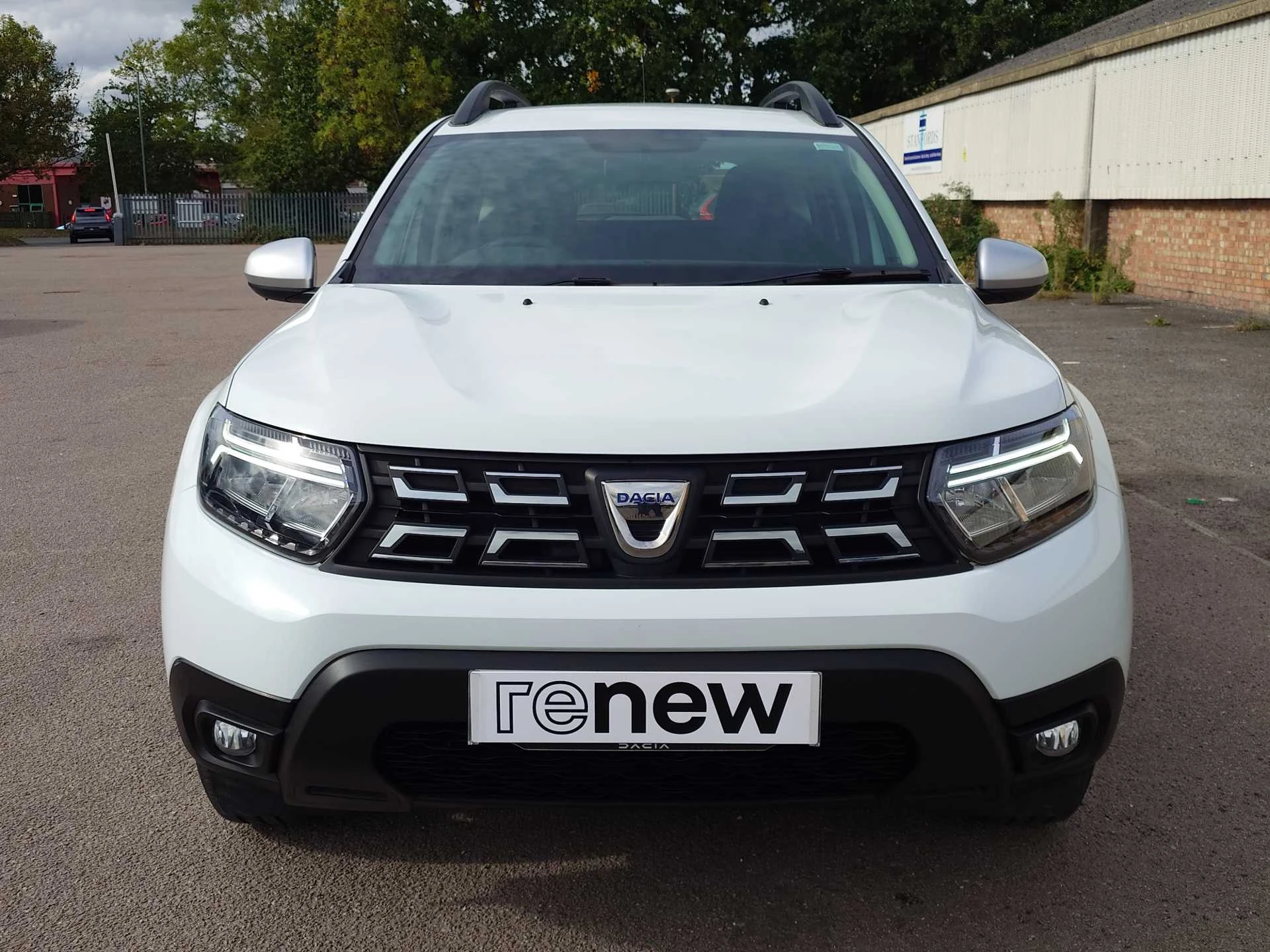 Vehicle image 6