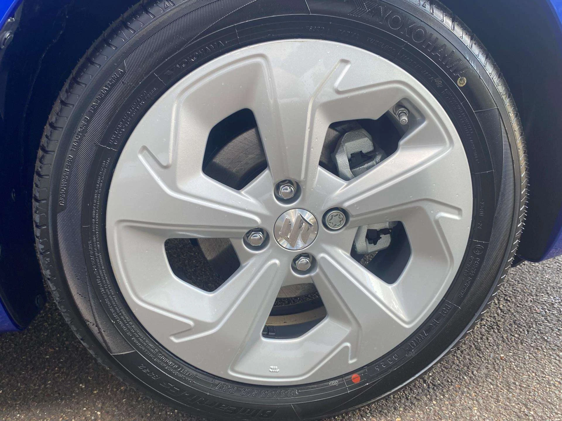 Vehicle image 6