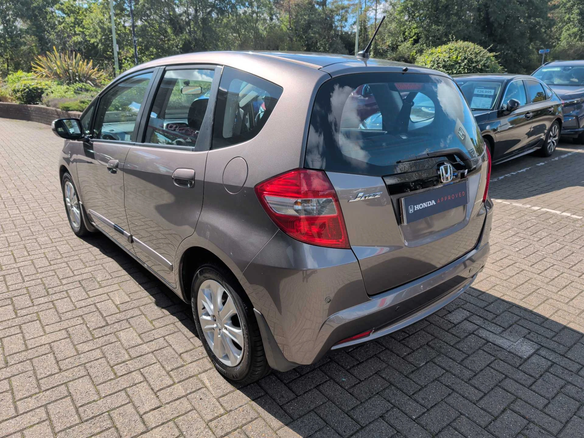 Vehicle image 3