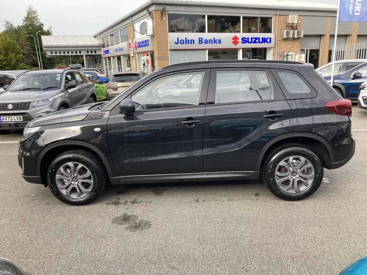Vehicle image 6