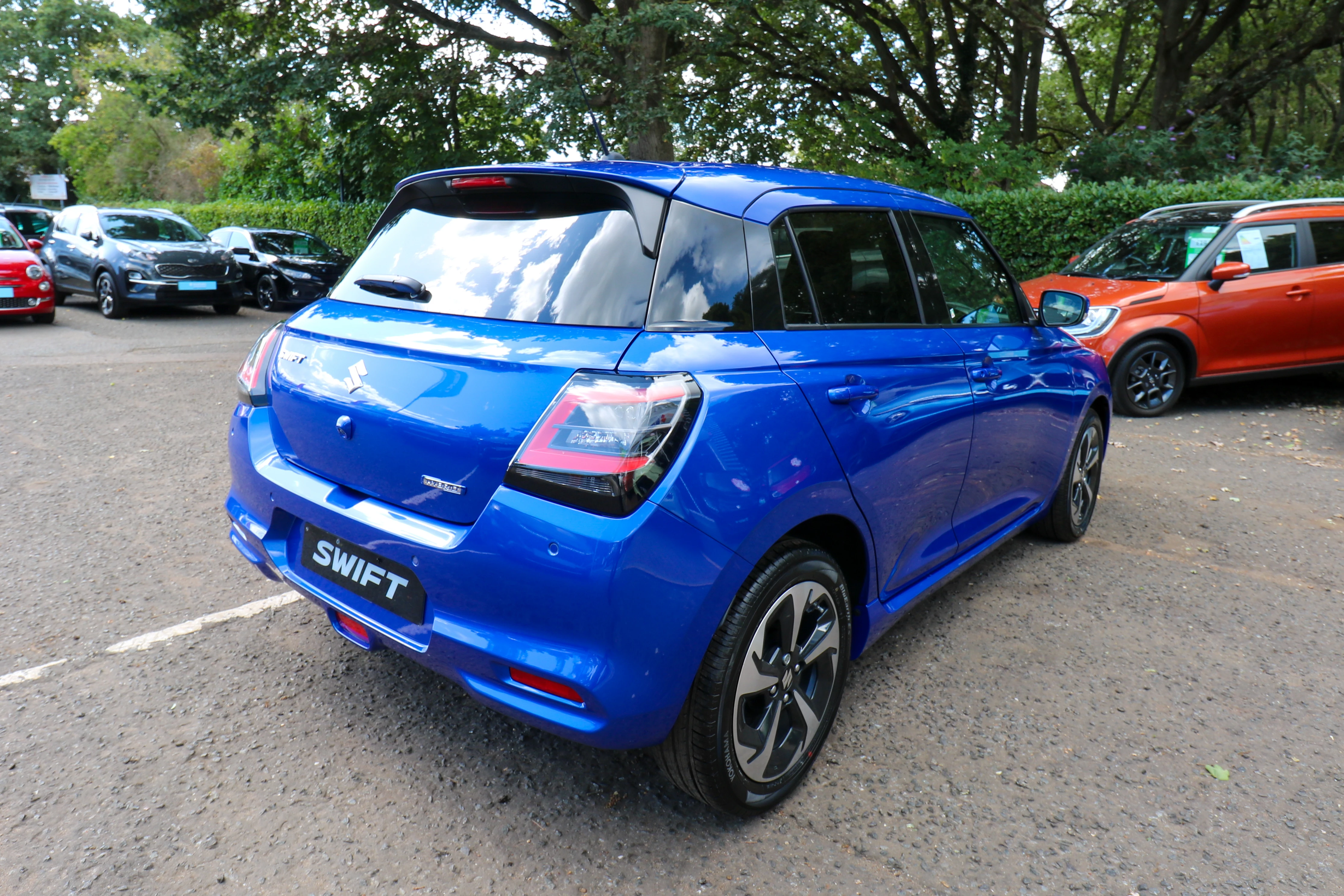 Vehicle image 7