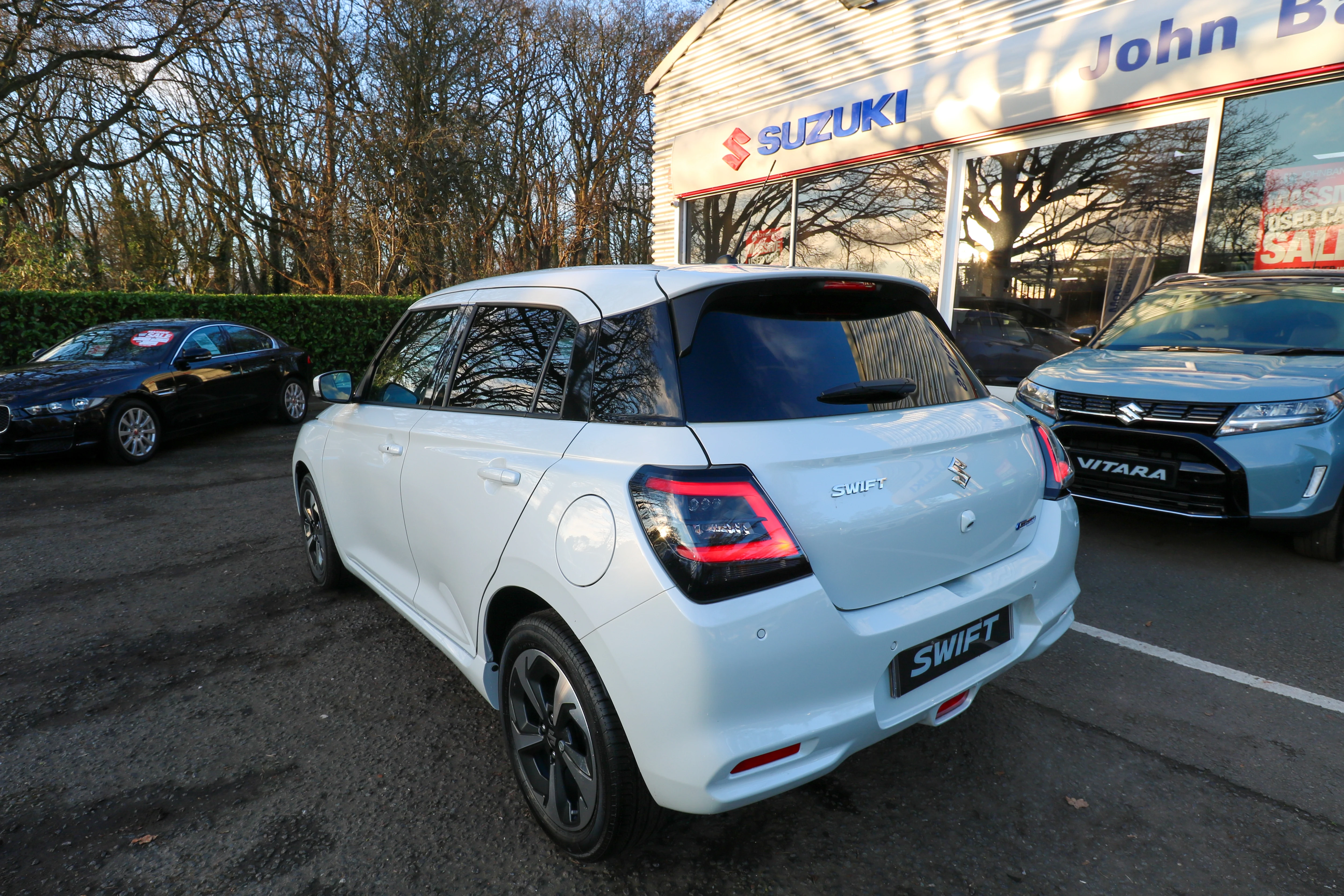 Vehicle image 7