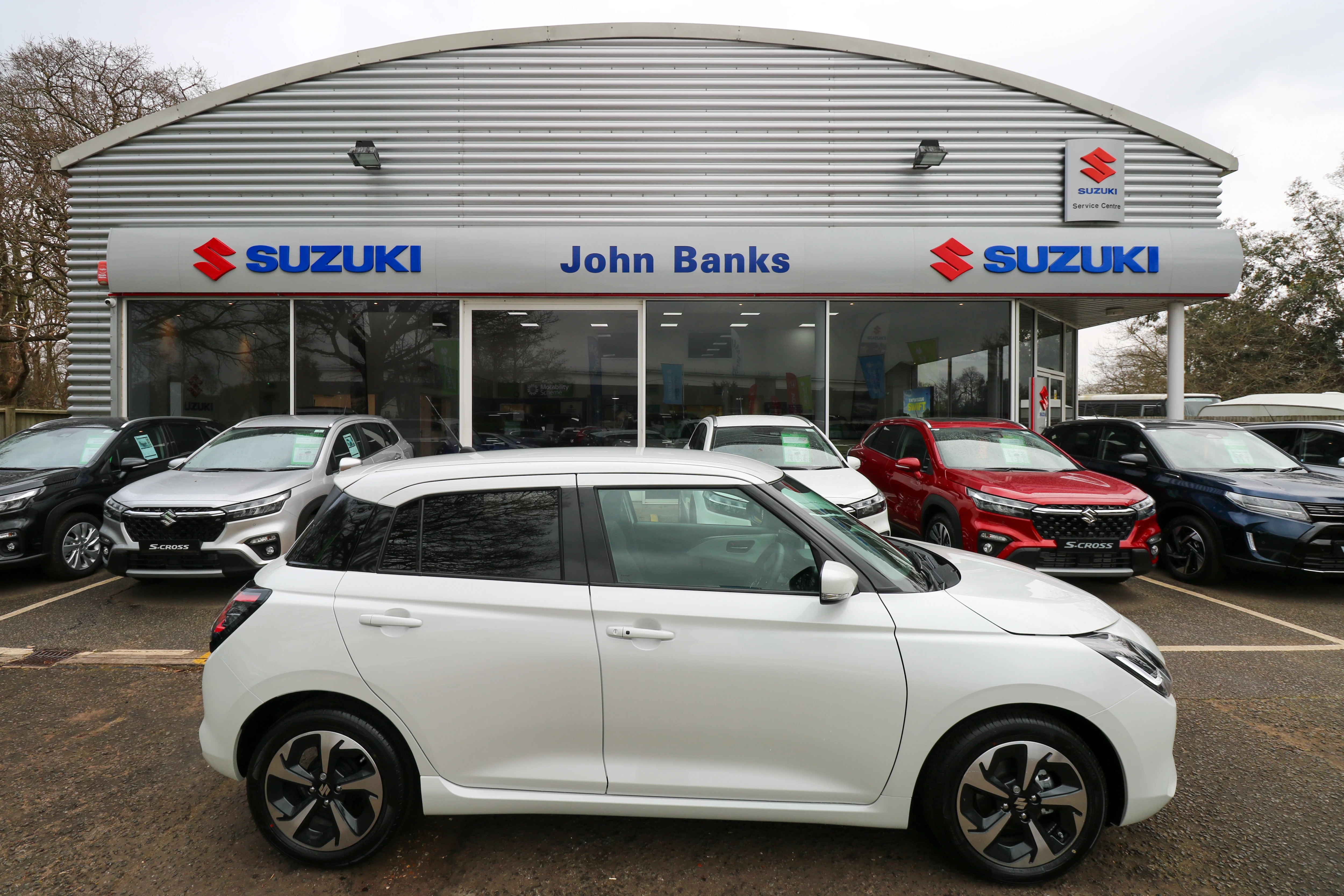 Vehicle image 7