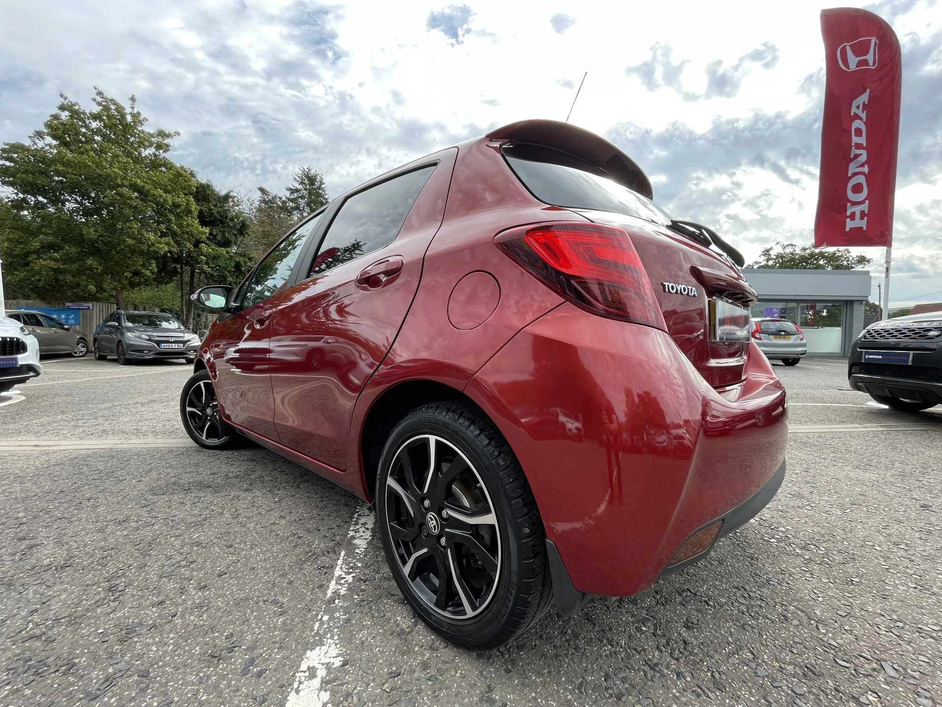 Vehicle image 3
