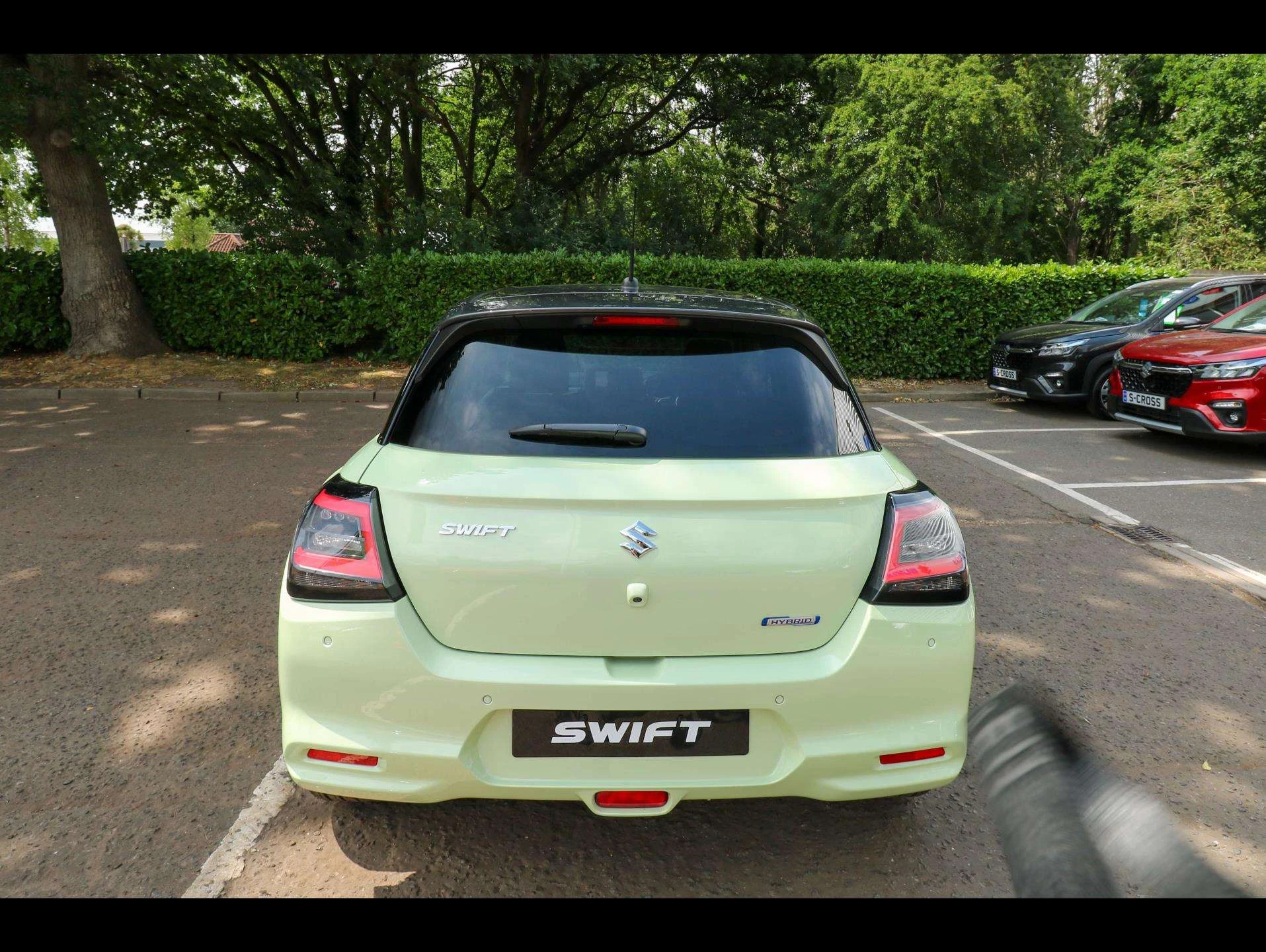 Vehicle image 7