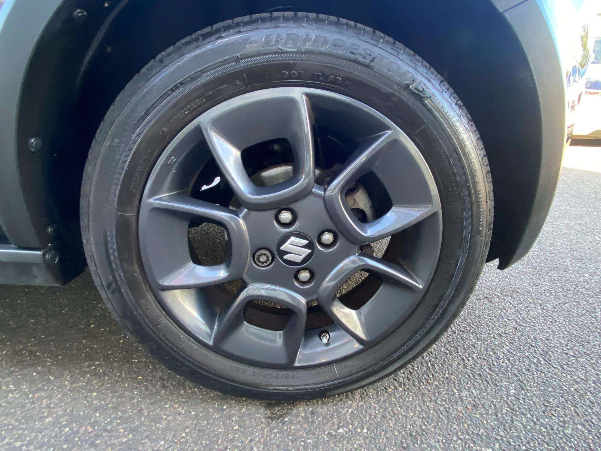 Vehicle image 6