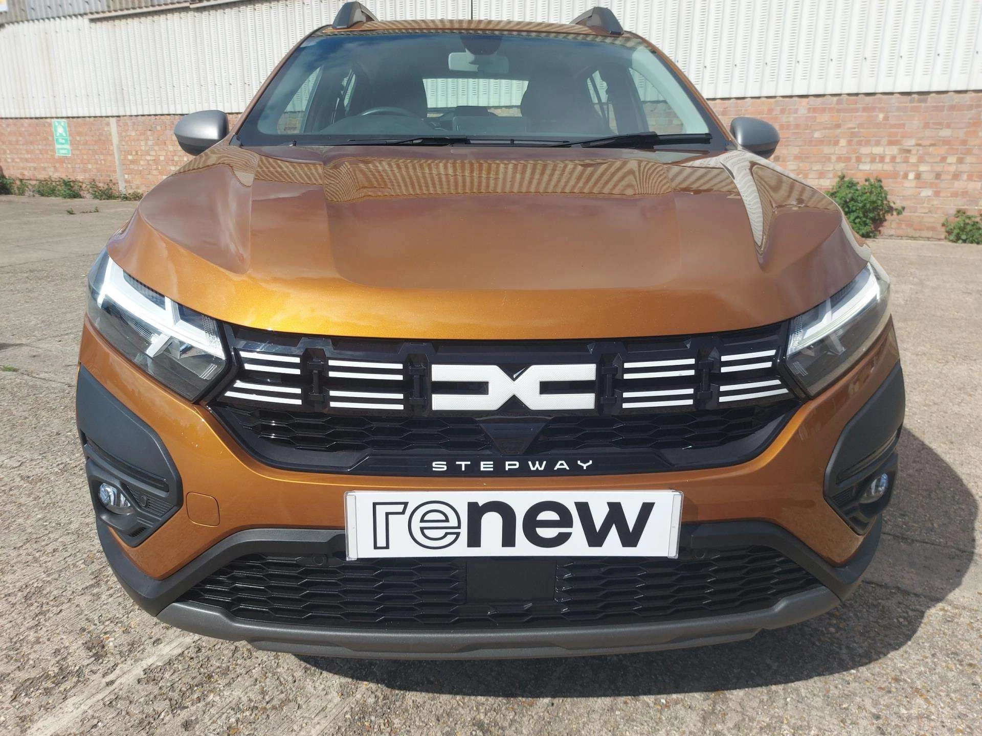 Vehicle image 6