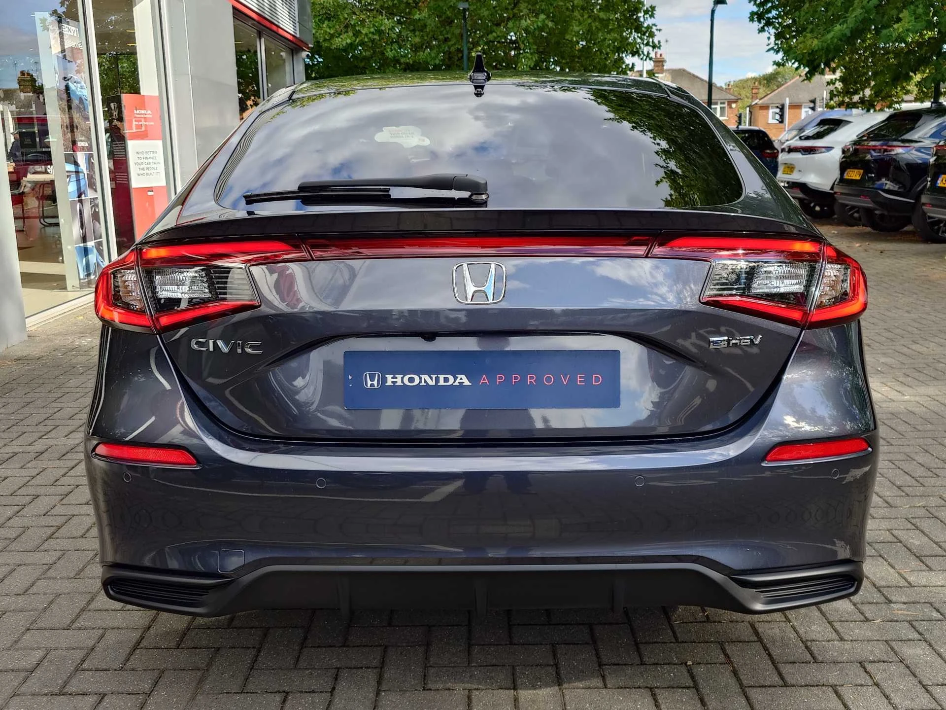 Vehicle image 7