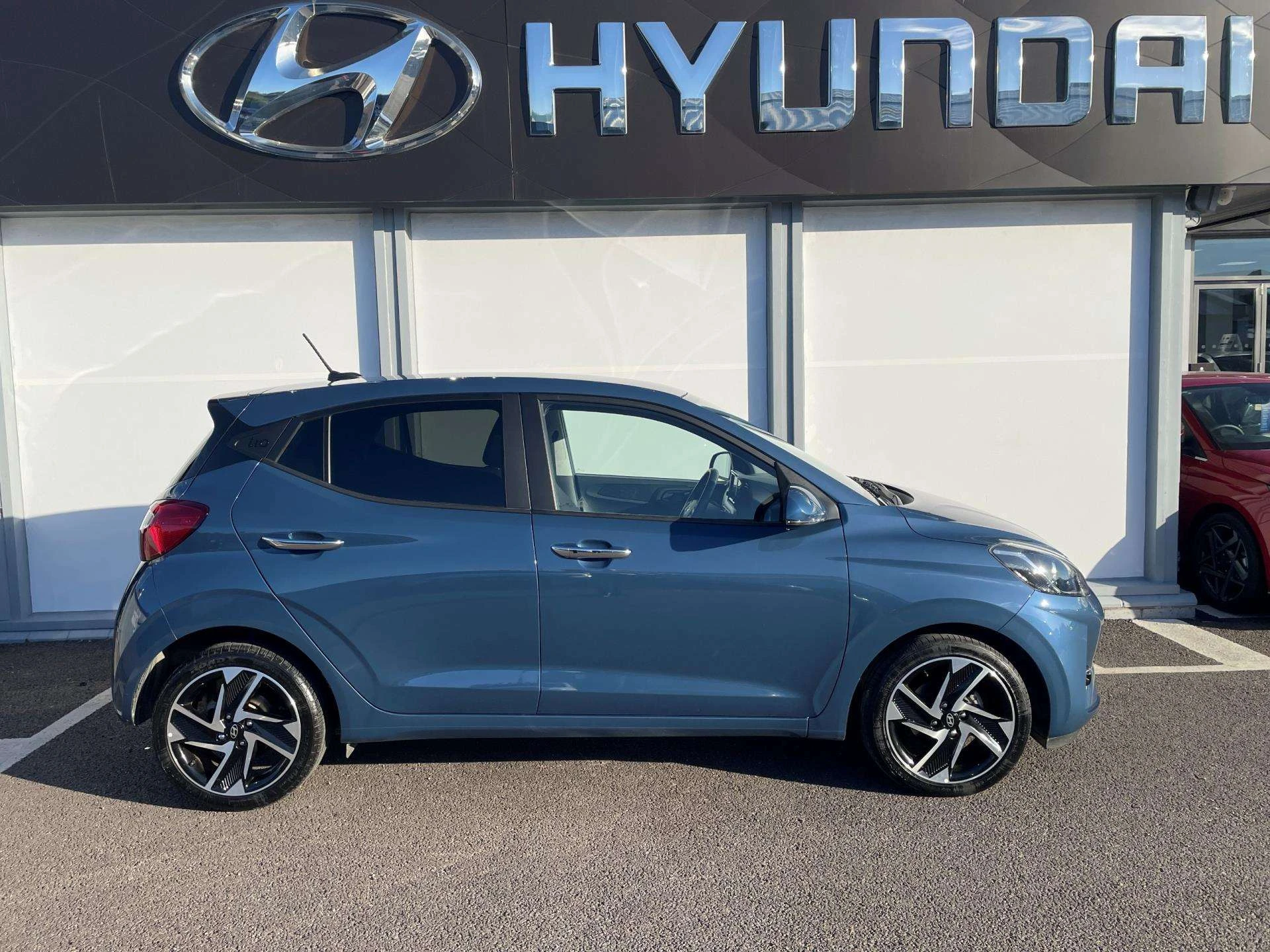 Vehicle image 2