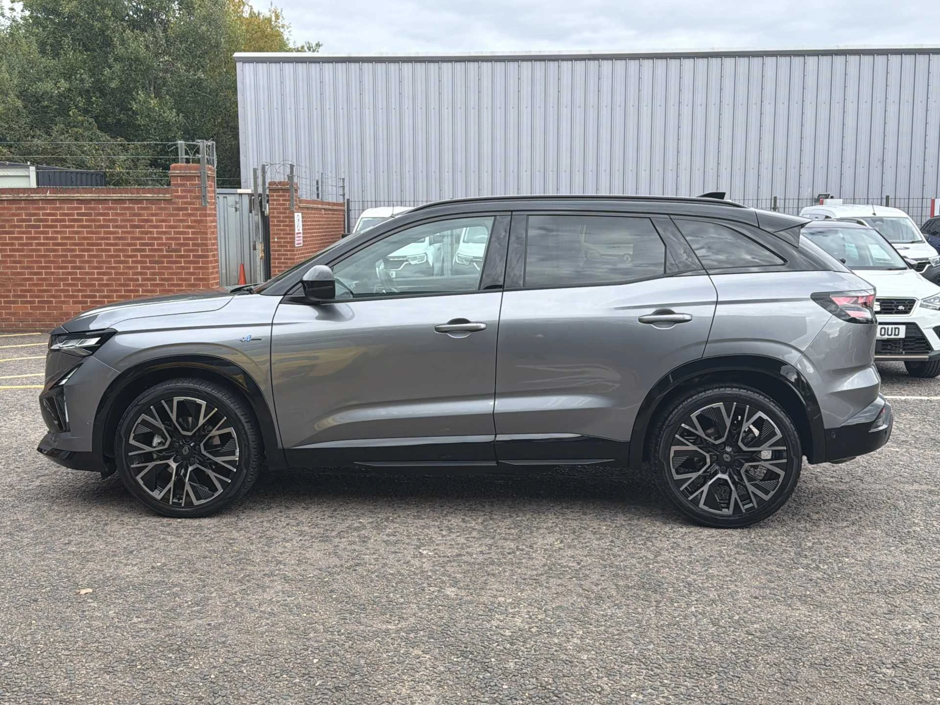 Vehicle image 7