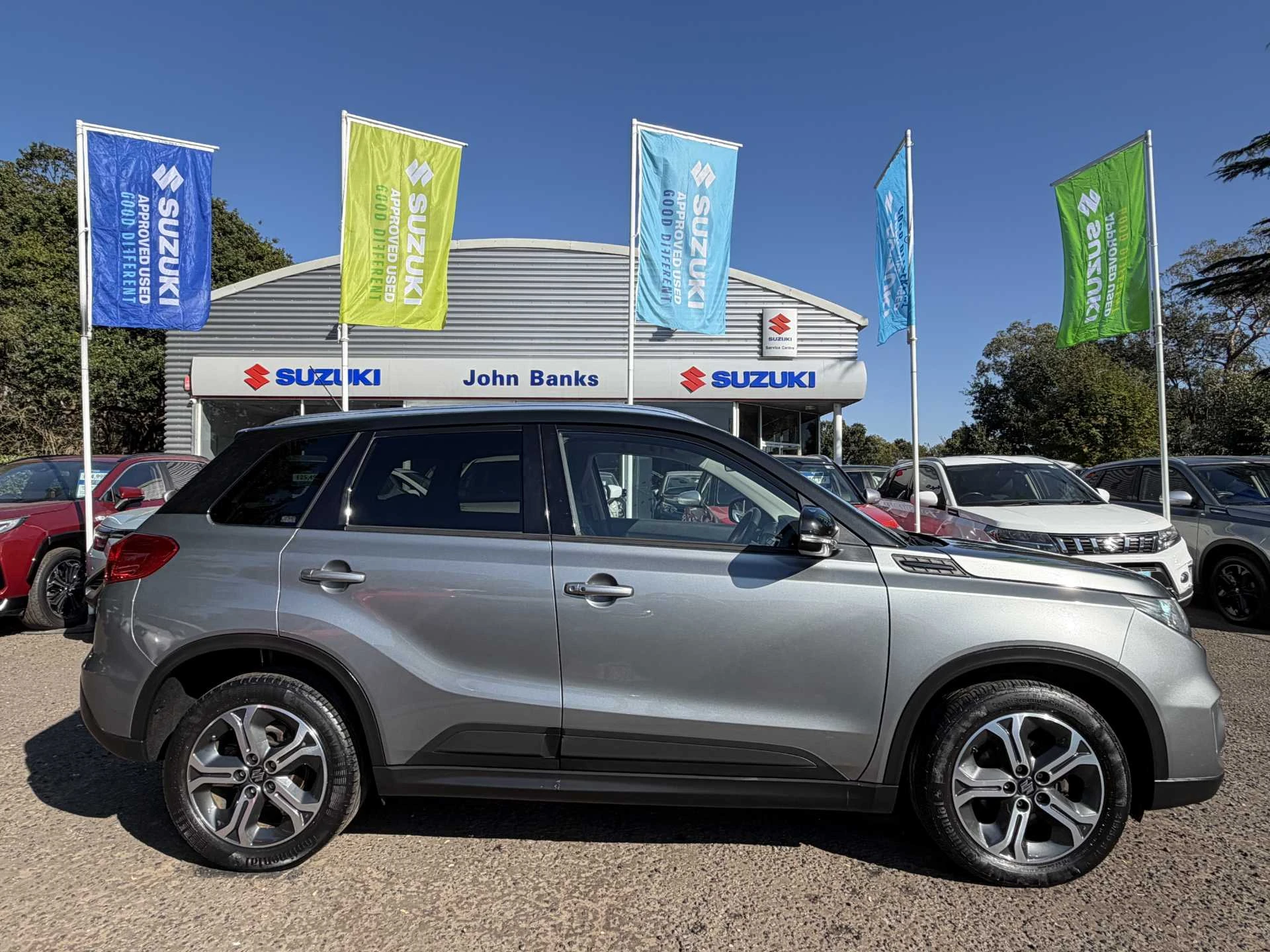 Vehicle image 5