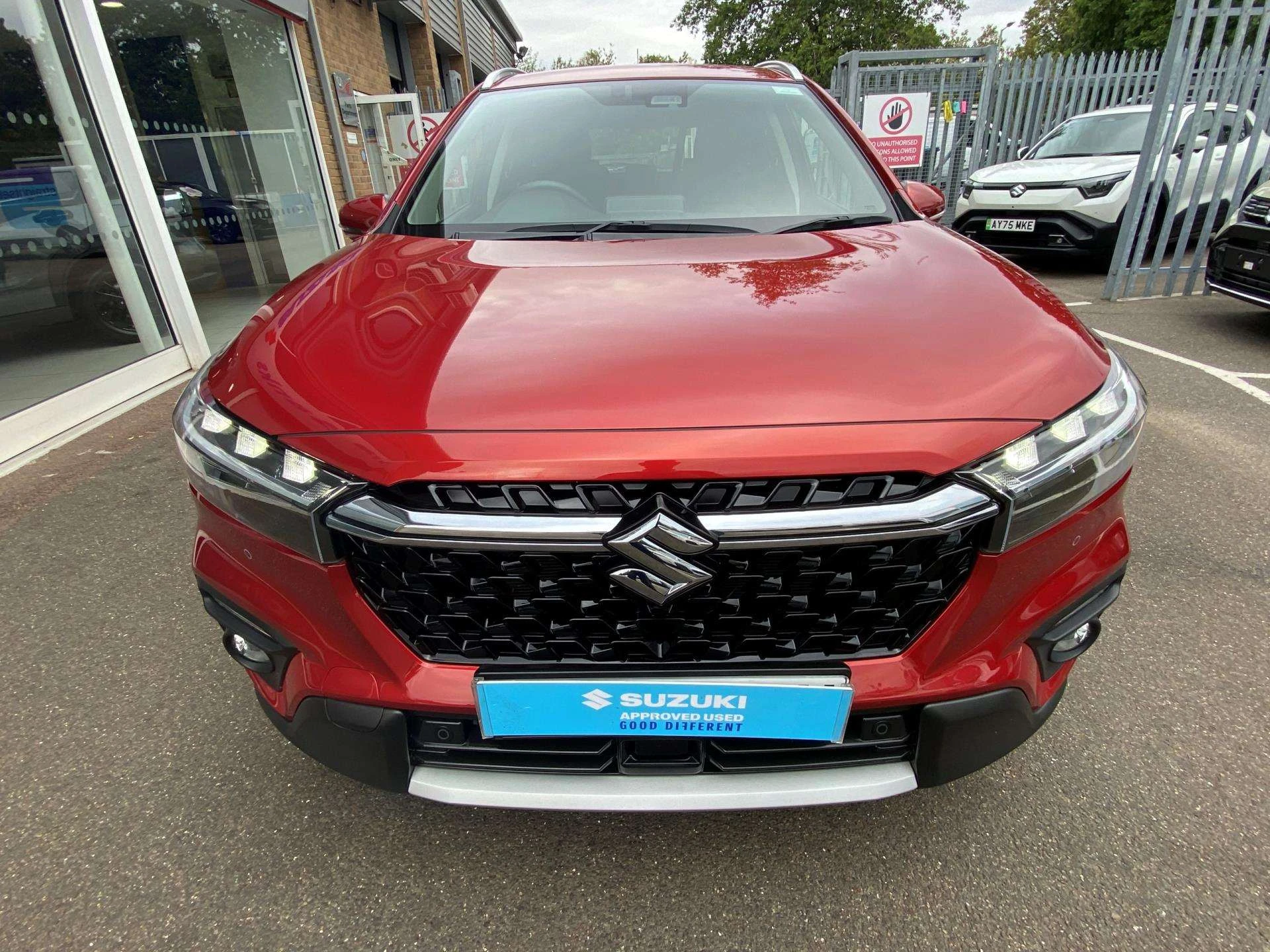 Vehicle image 4