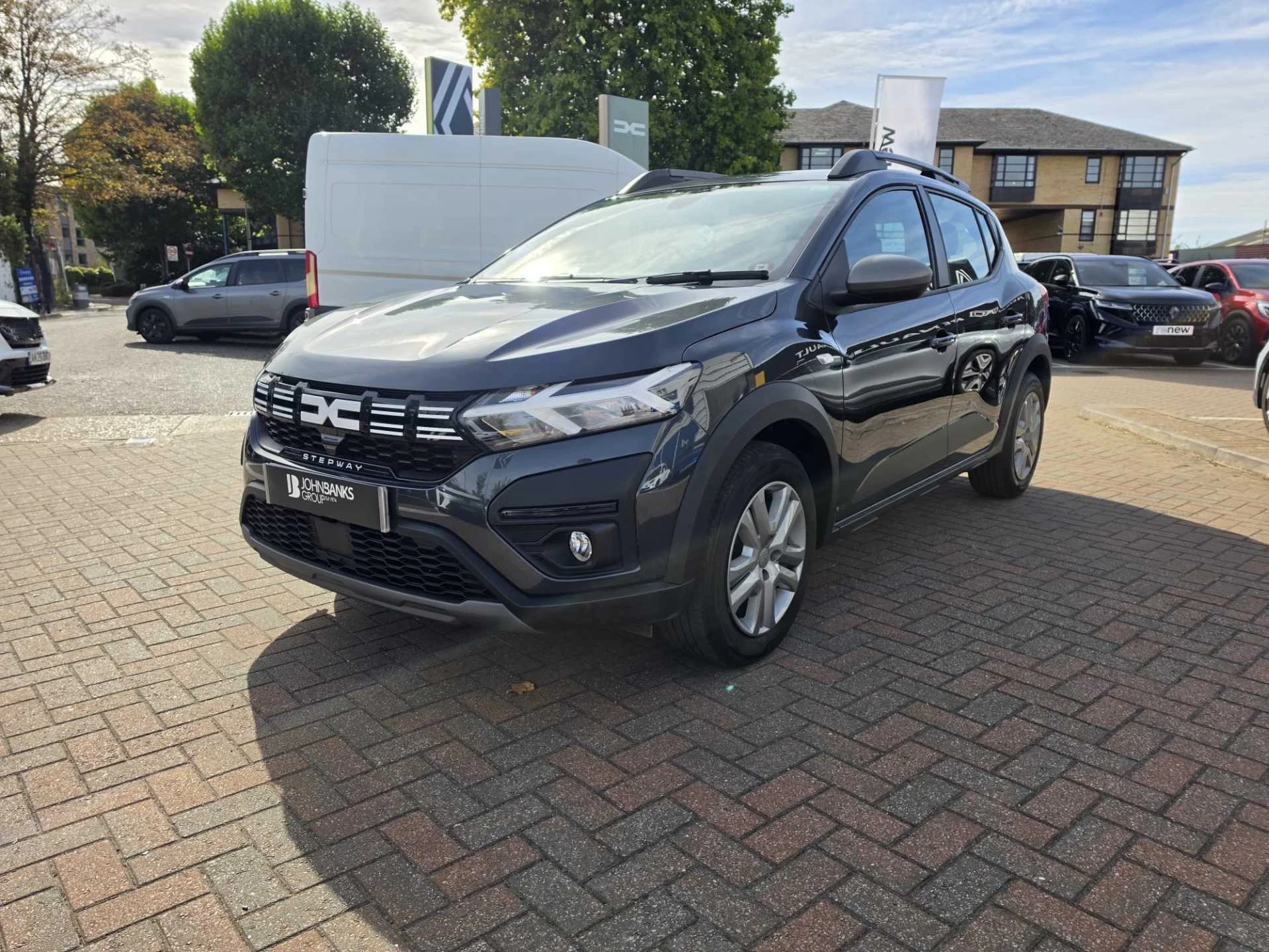 Vehicle image 7