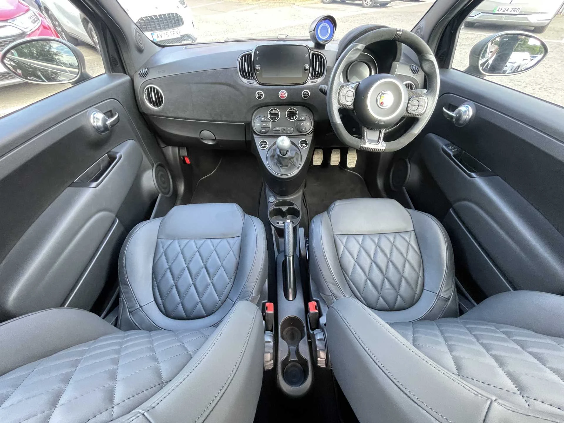 Vehicle image 4