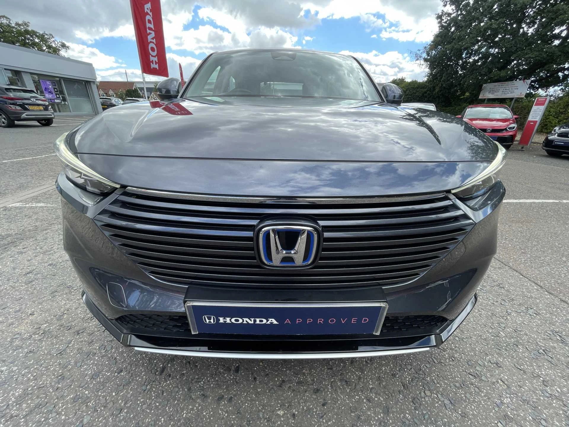 Vehicle image 6