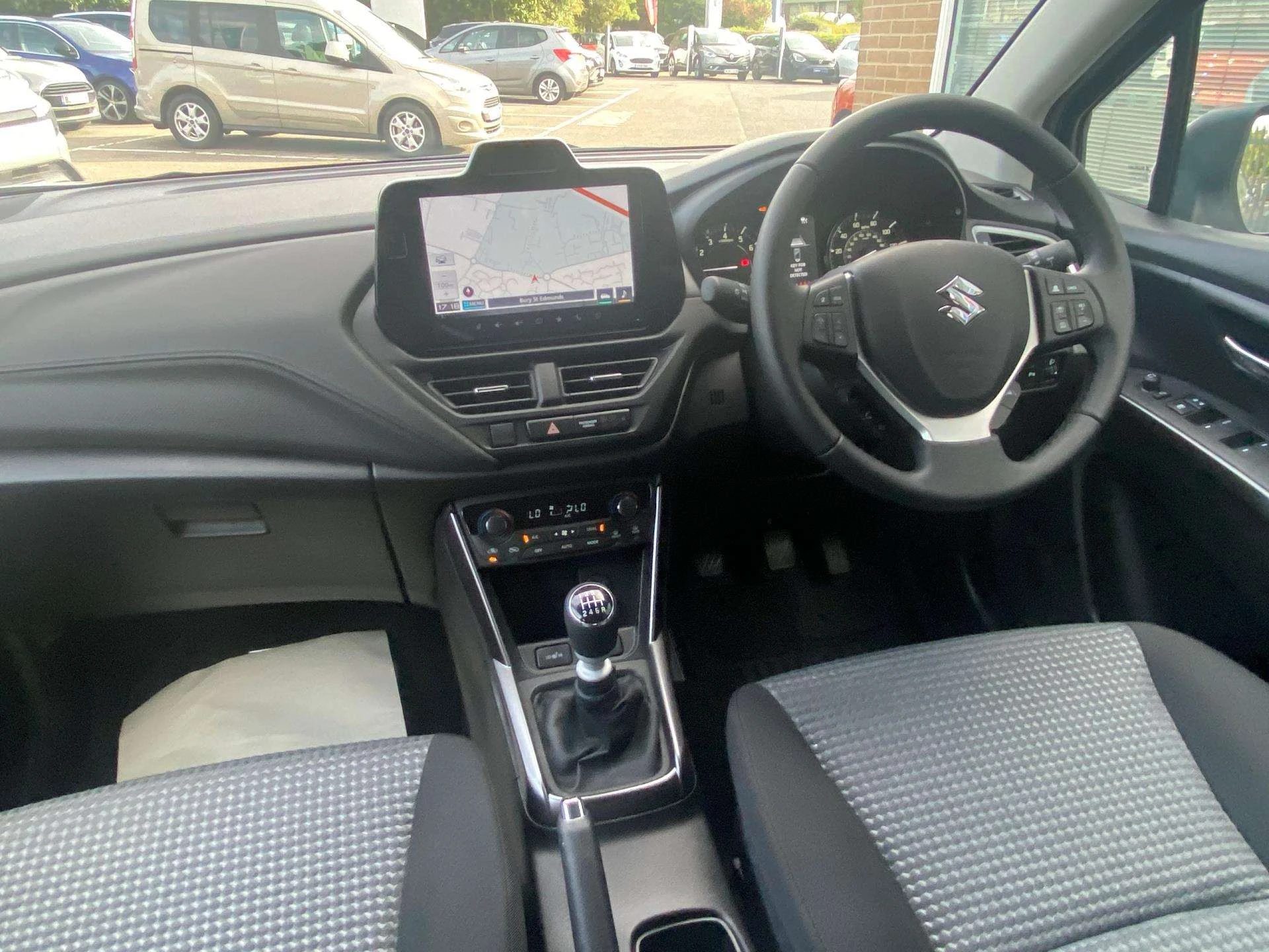 Vehicle image 5